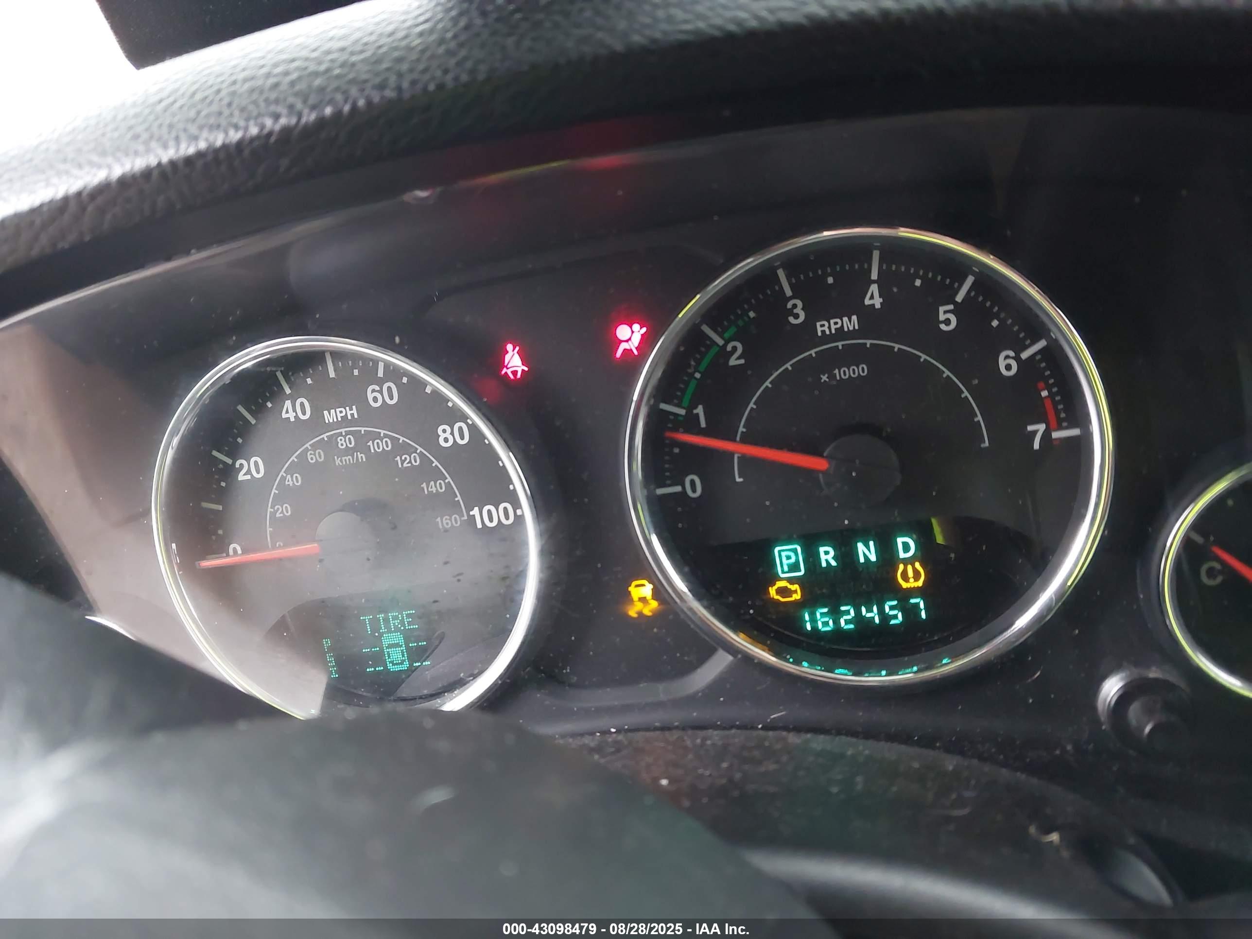 JEEP WRANGLER image 7