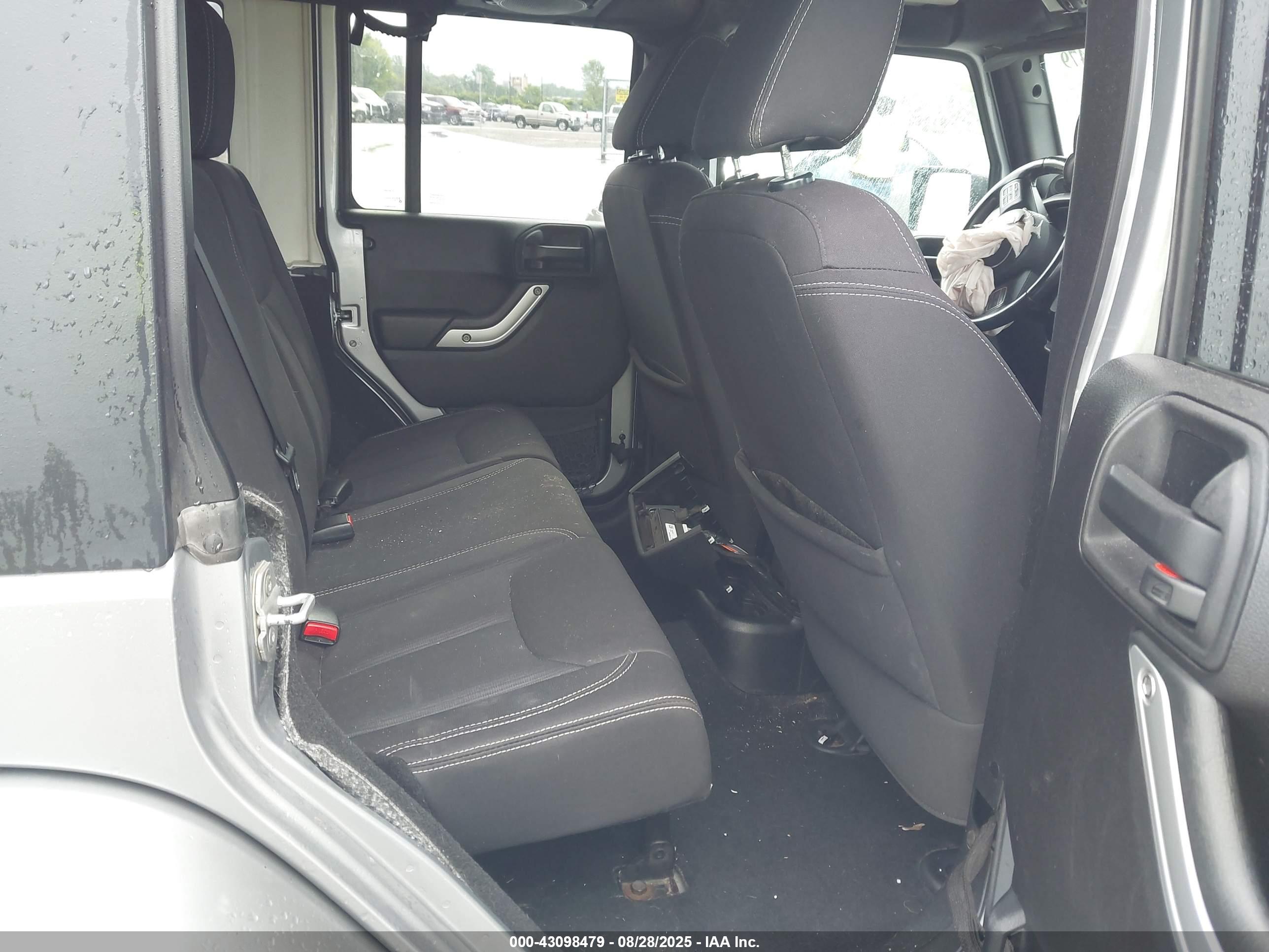 JEEP WRANGLER image 8