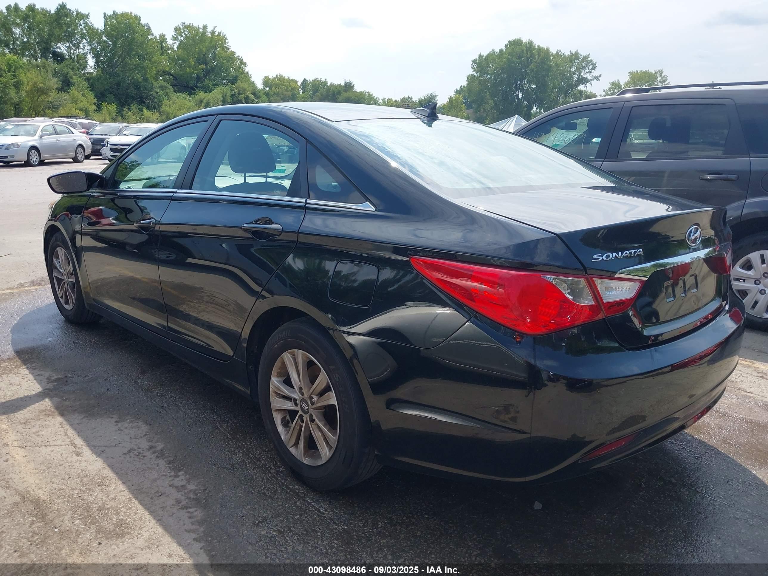 HYUNDAI SONATA image 3
