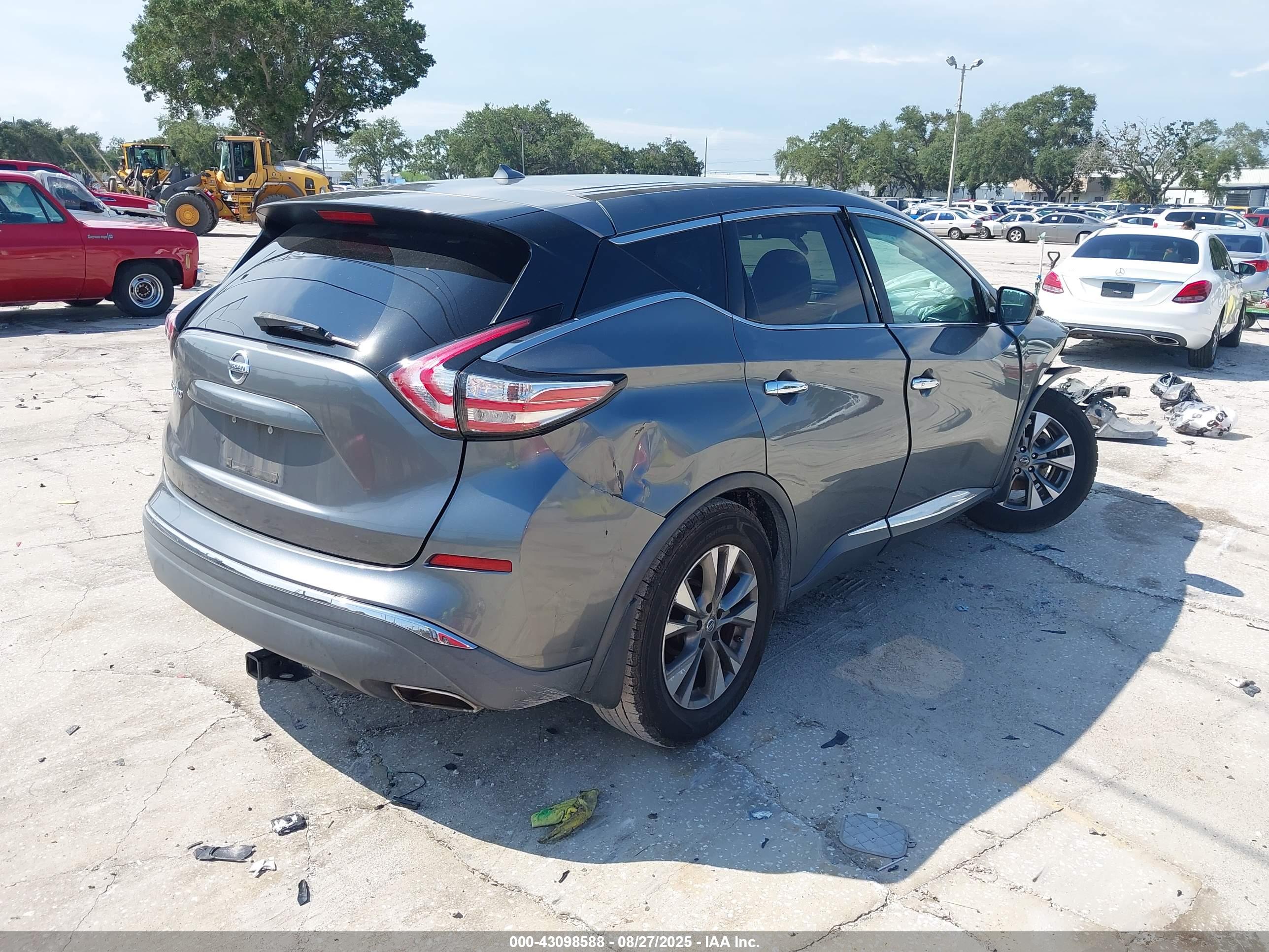 NISSAN MURANO image 4