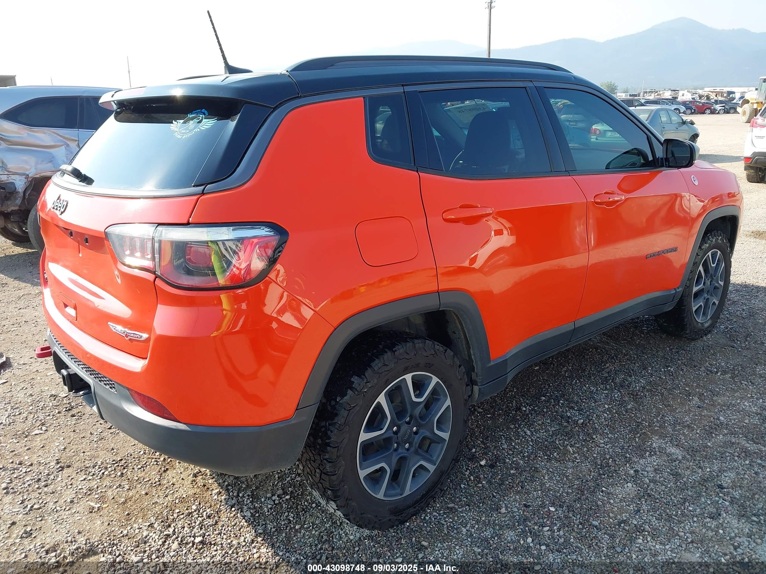 JEEP COMPASS image 4