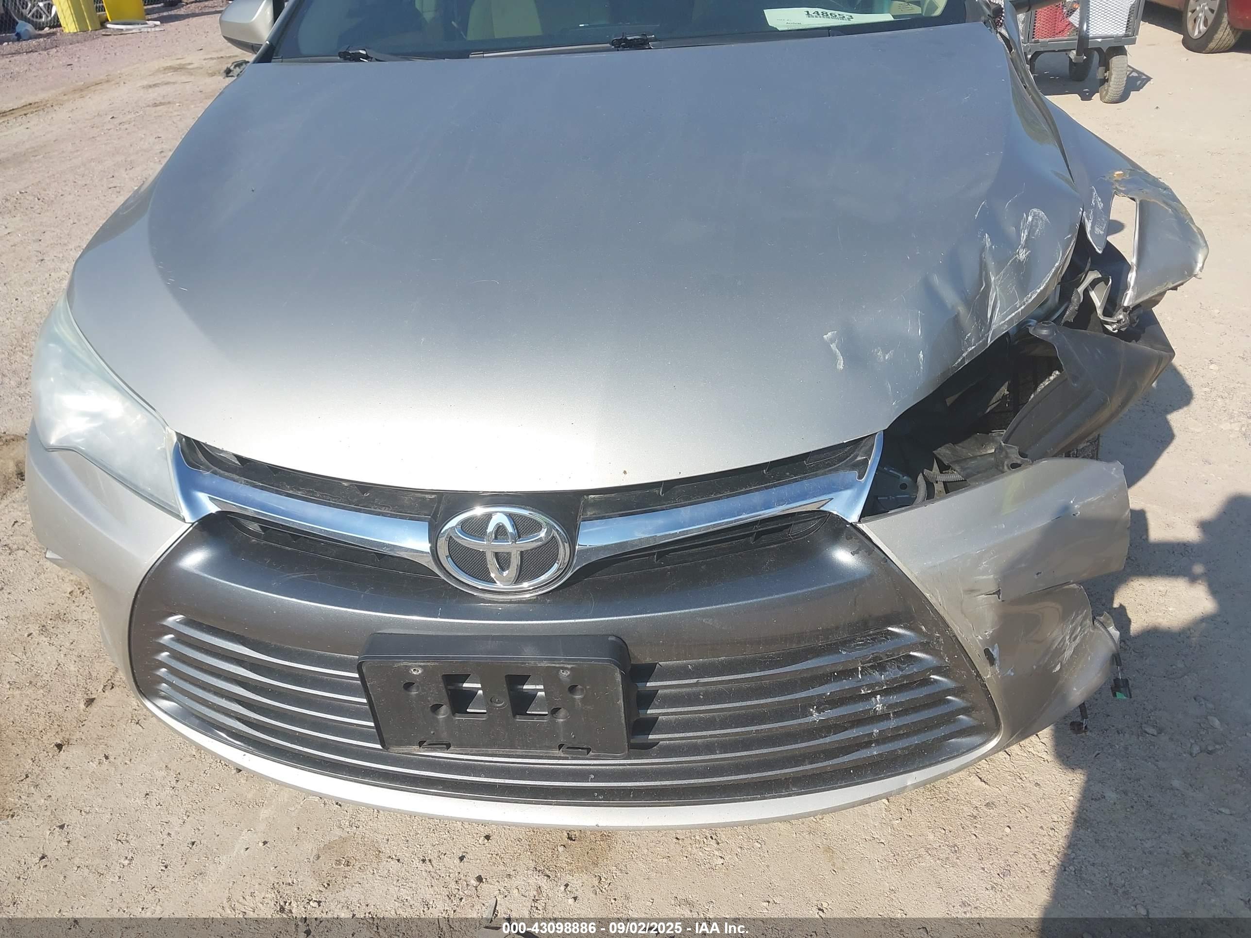 TOYOTA CAMRY image 6