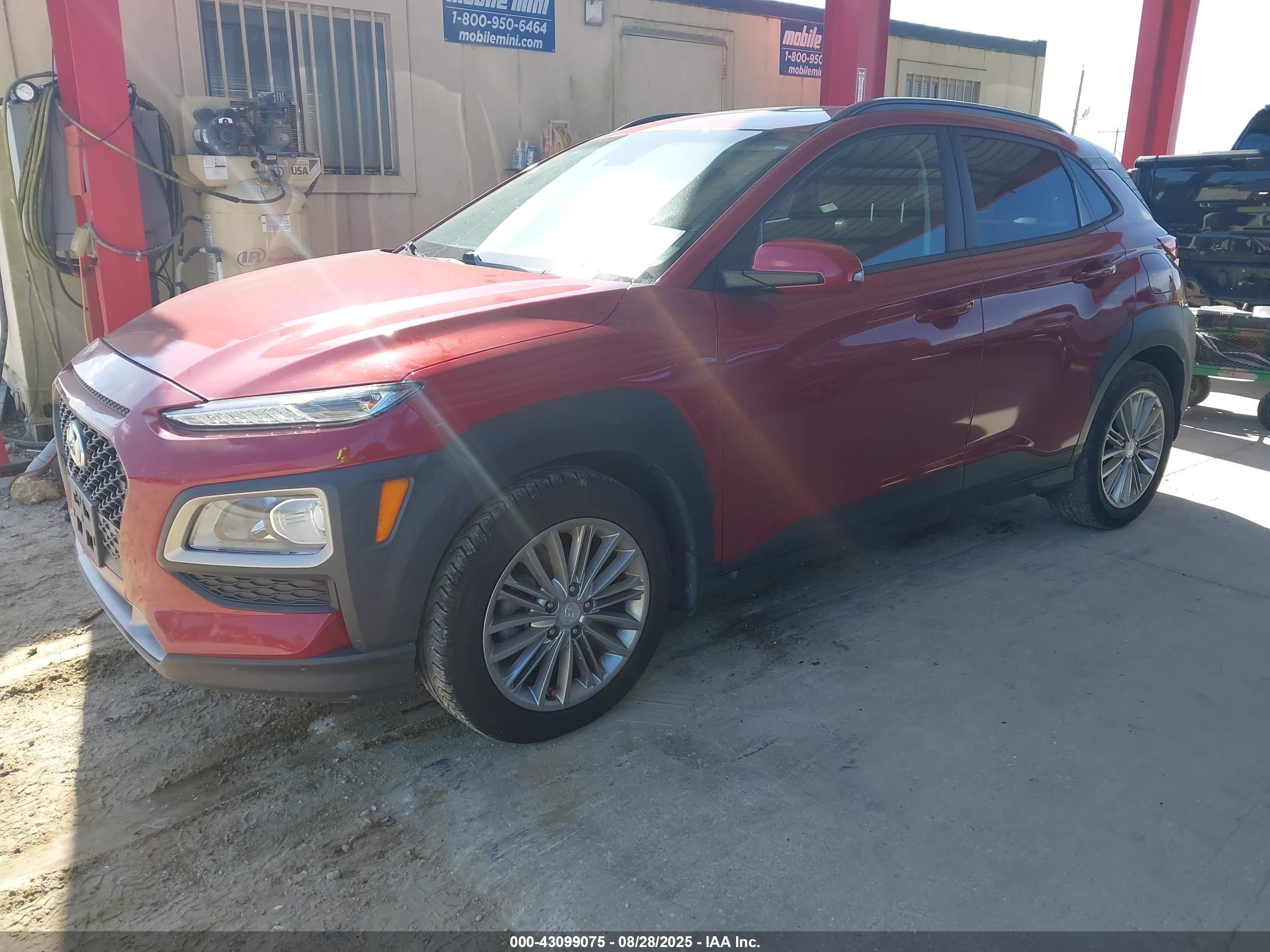 HYUNDAI KONA image 2