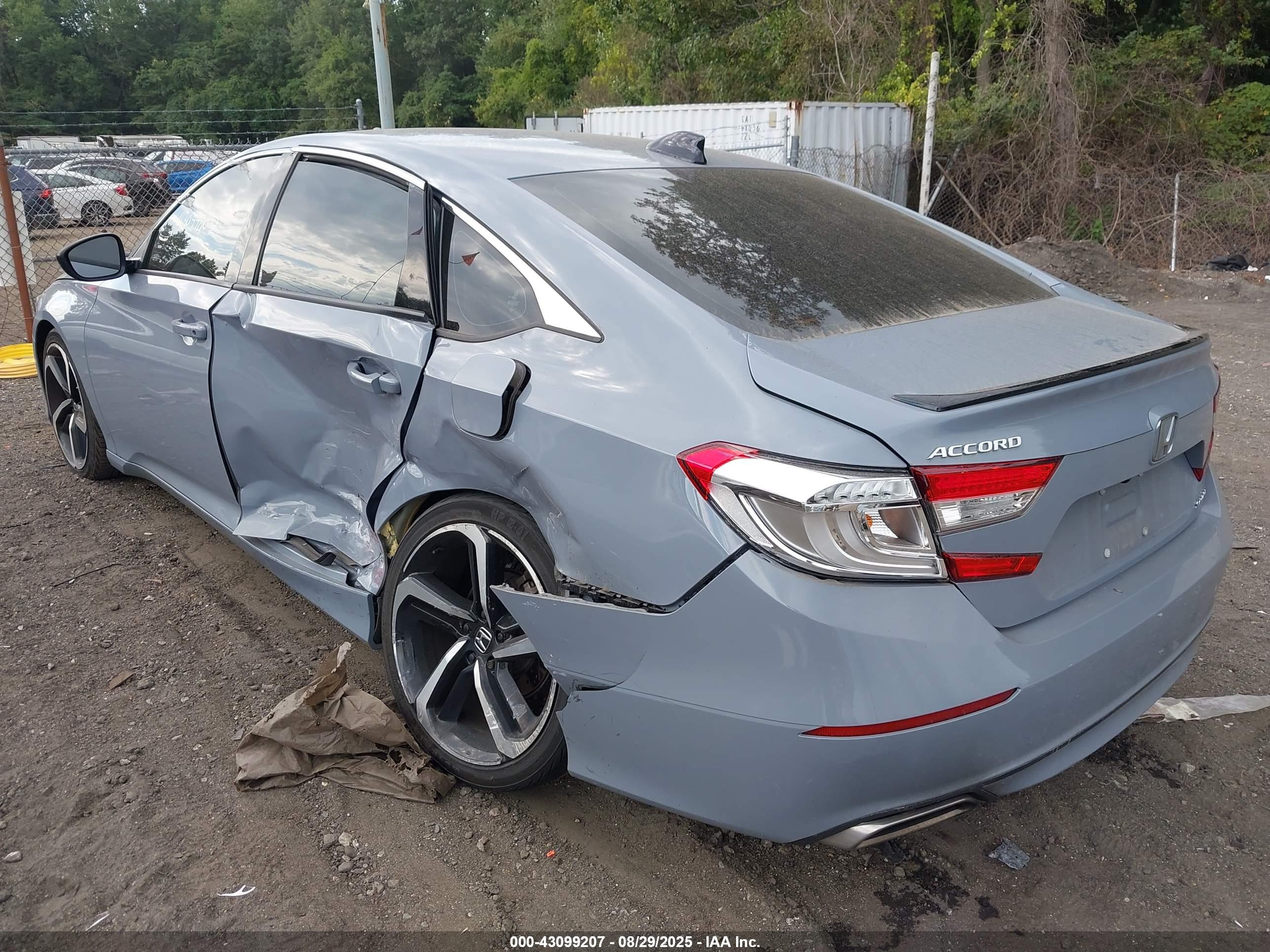 HONDA ACCORD image 3