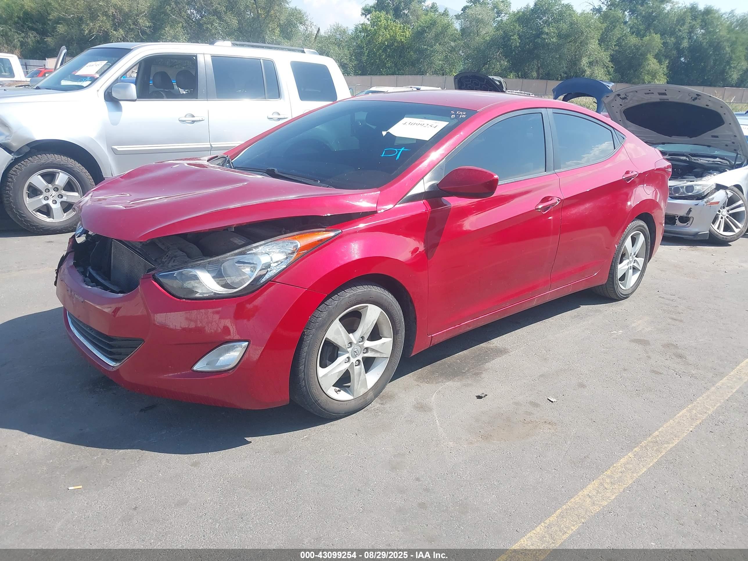 HYUNDAI ELANTRA image 2