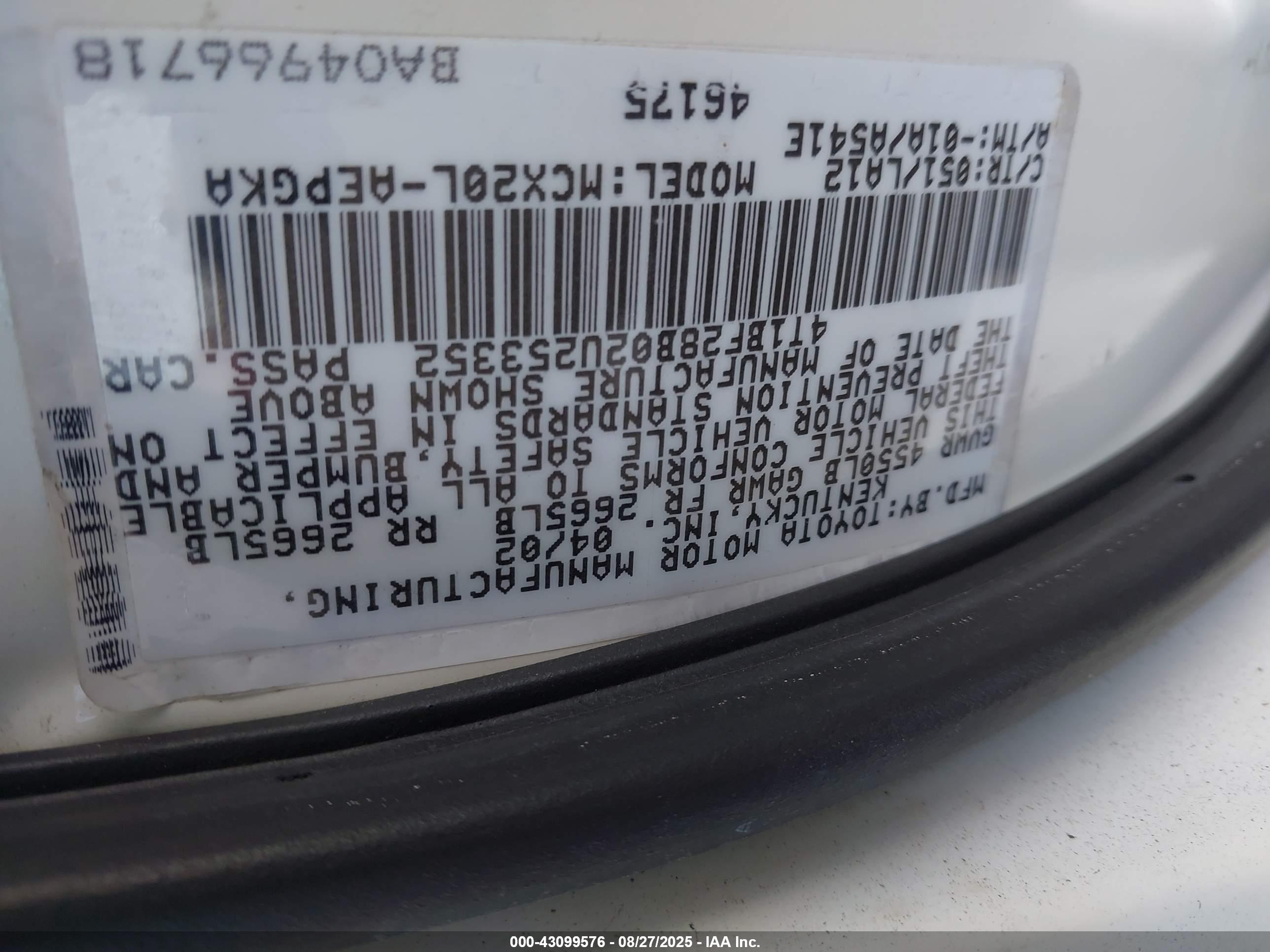 TOYOTA AVALON image 9