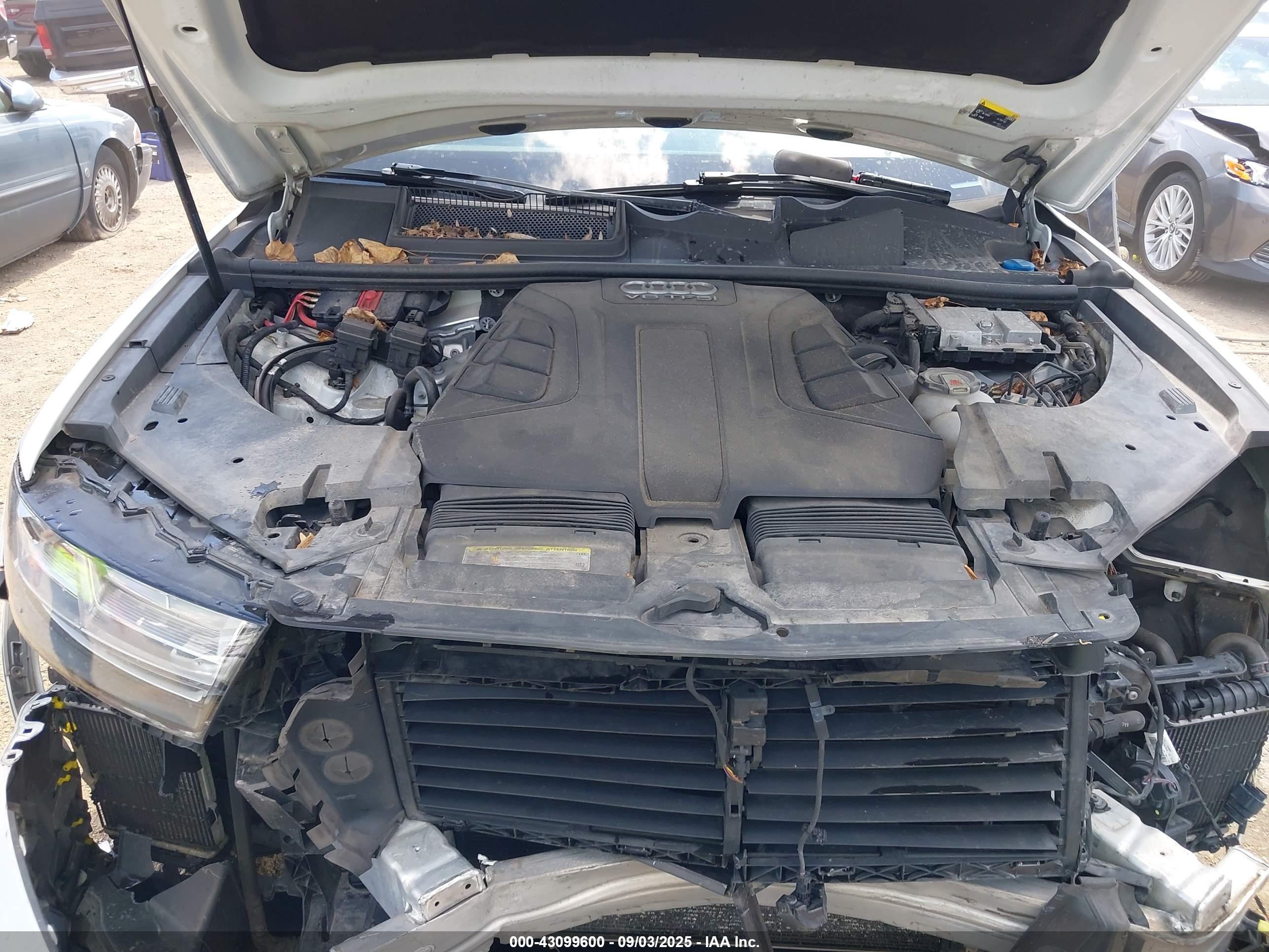 AUDI Q7 image 10