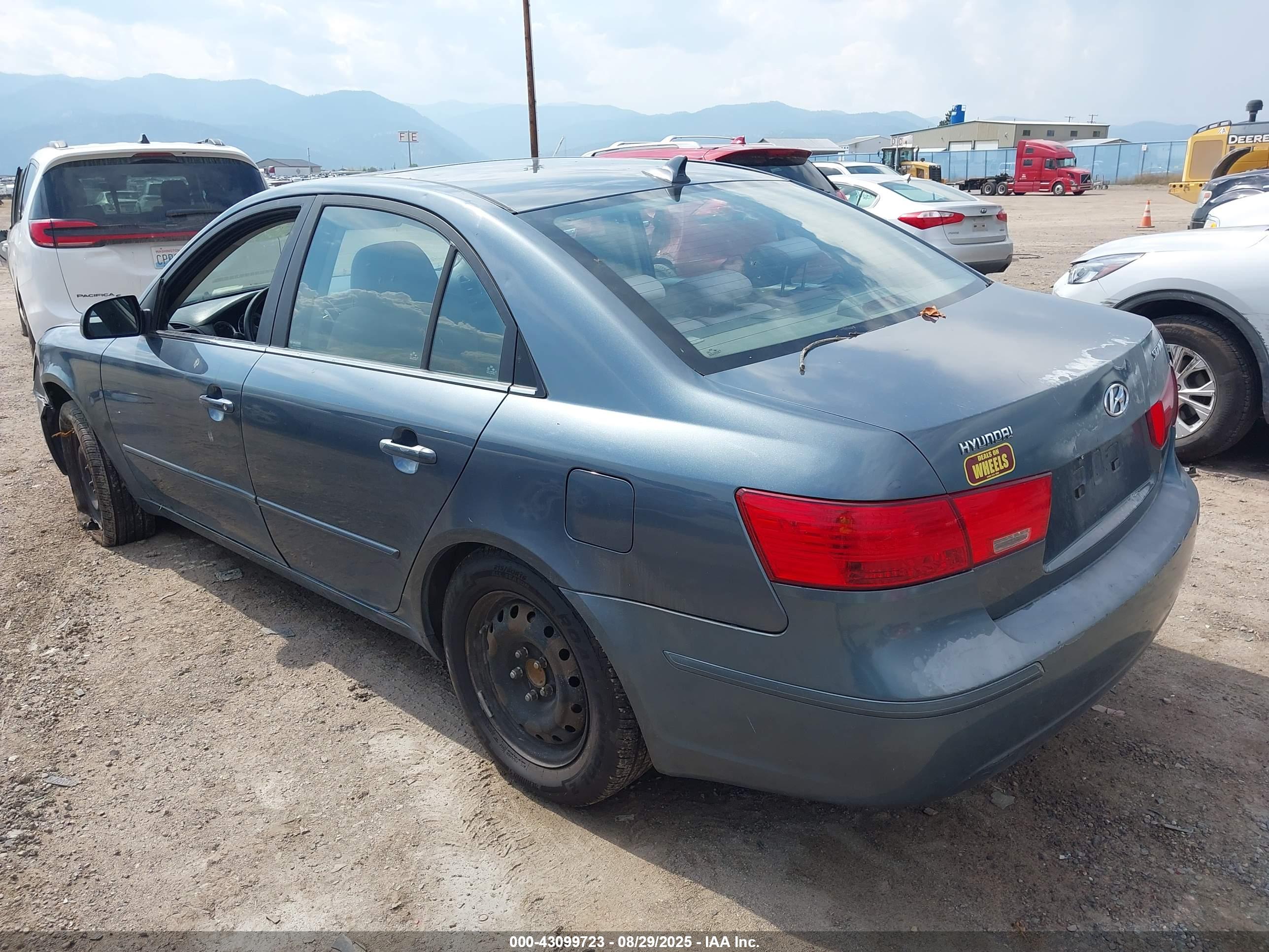 HYUNDAI SONATA image 3