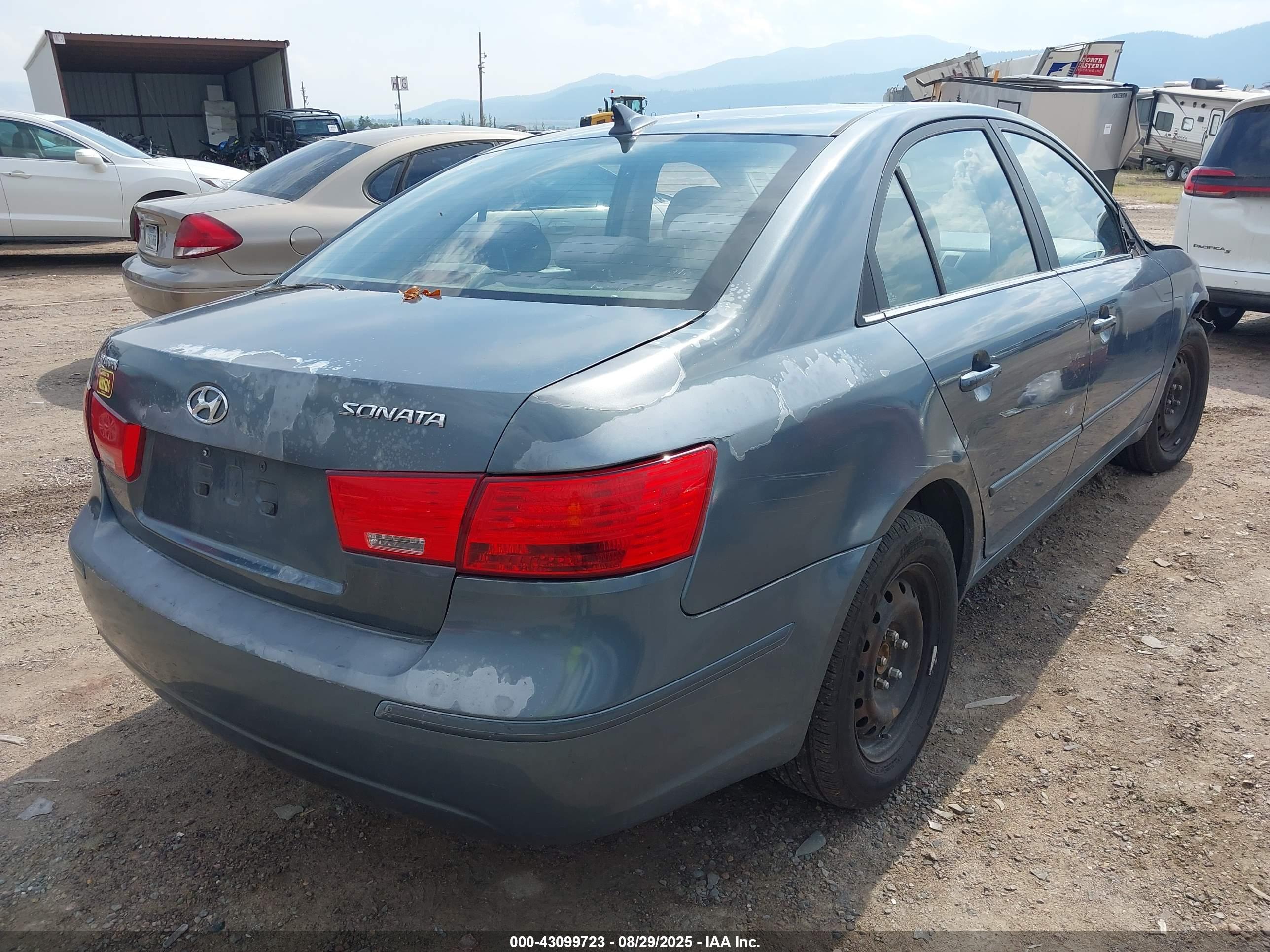 HYUNDAI SONATA image 4