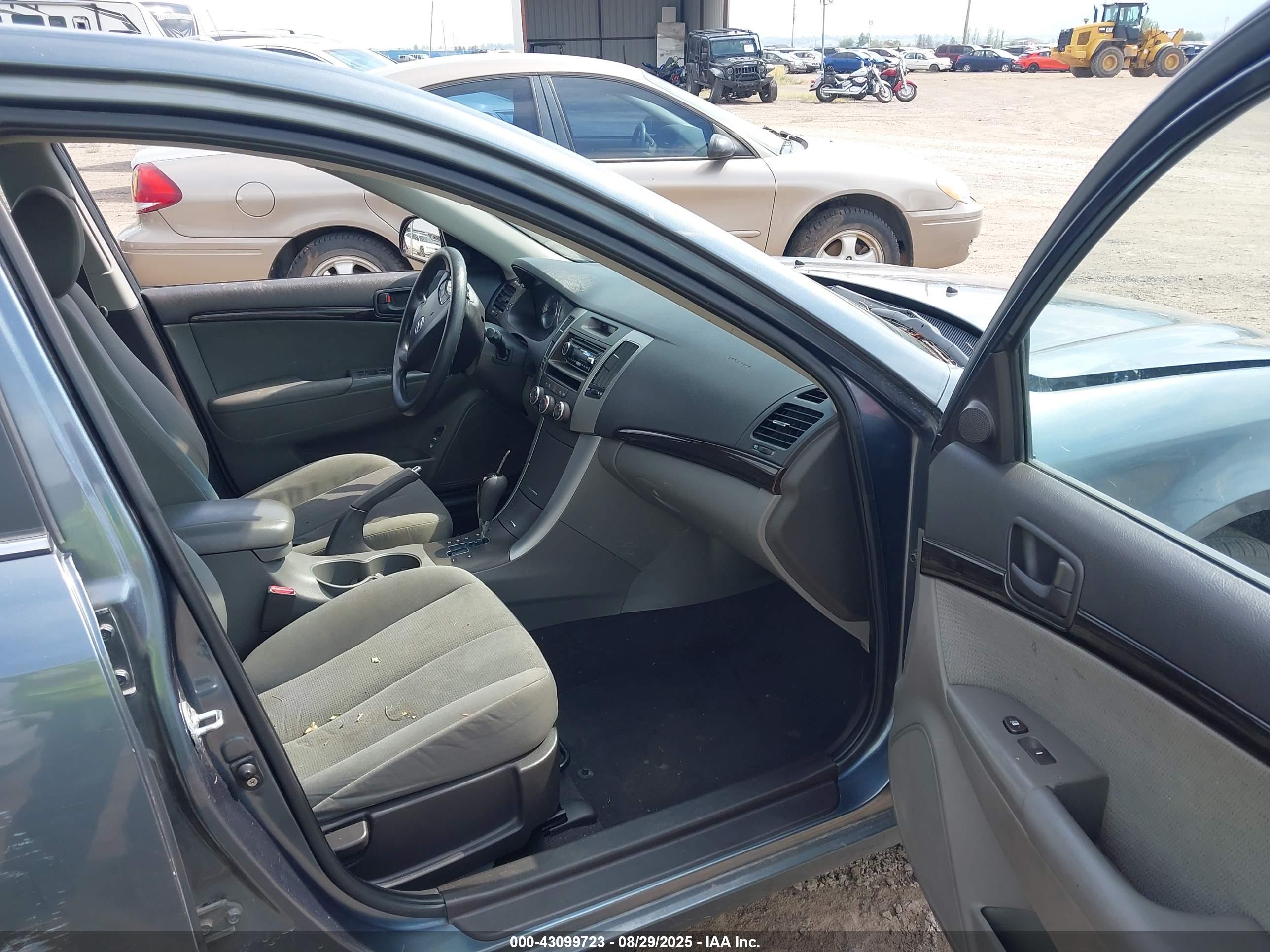 HYUNDAI SONATA image 5