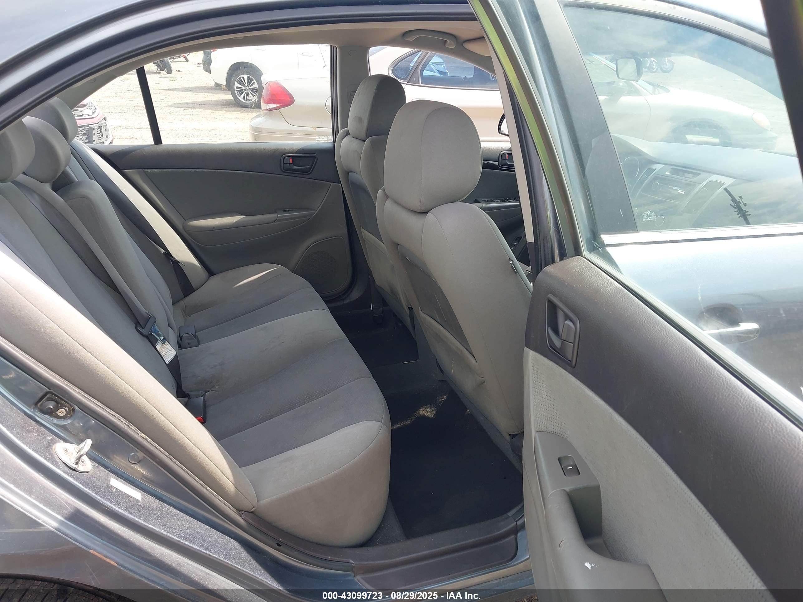 HYUNDAI SONATA image 8