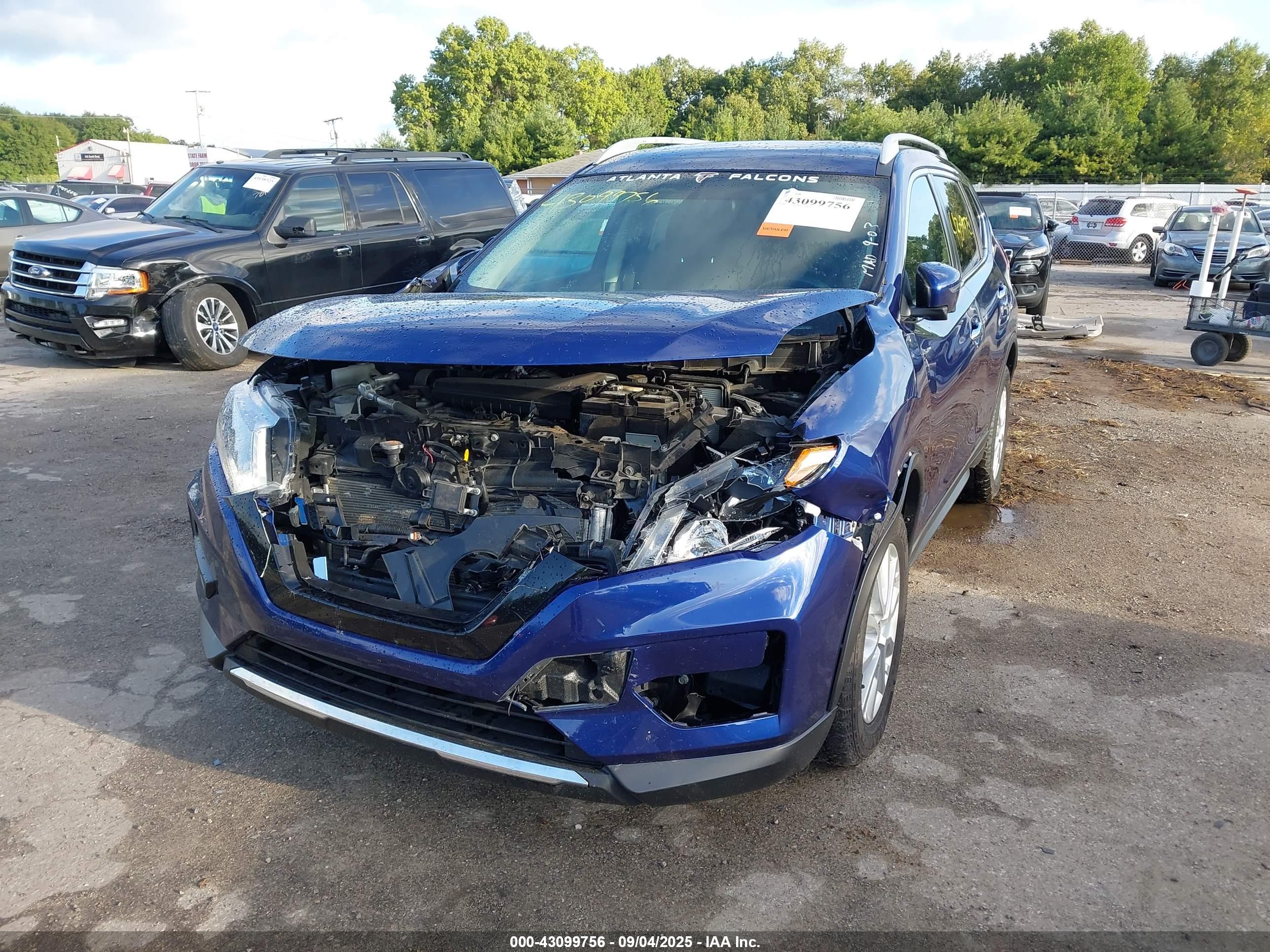 NISSAN ROGUE image 6