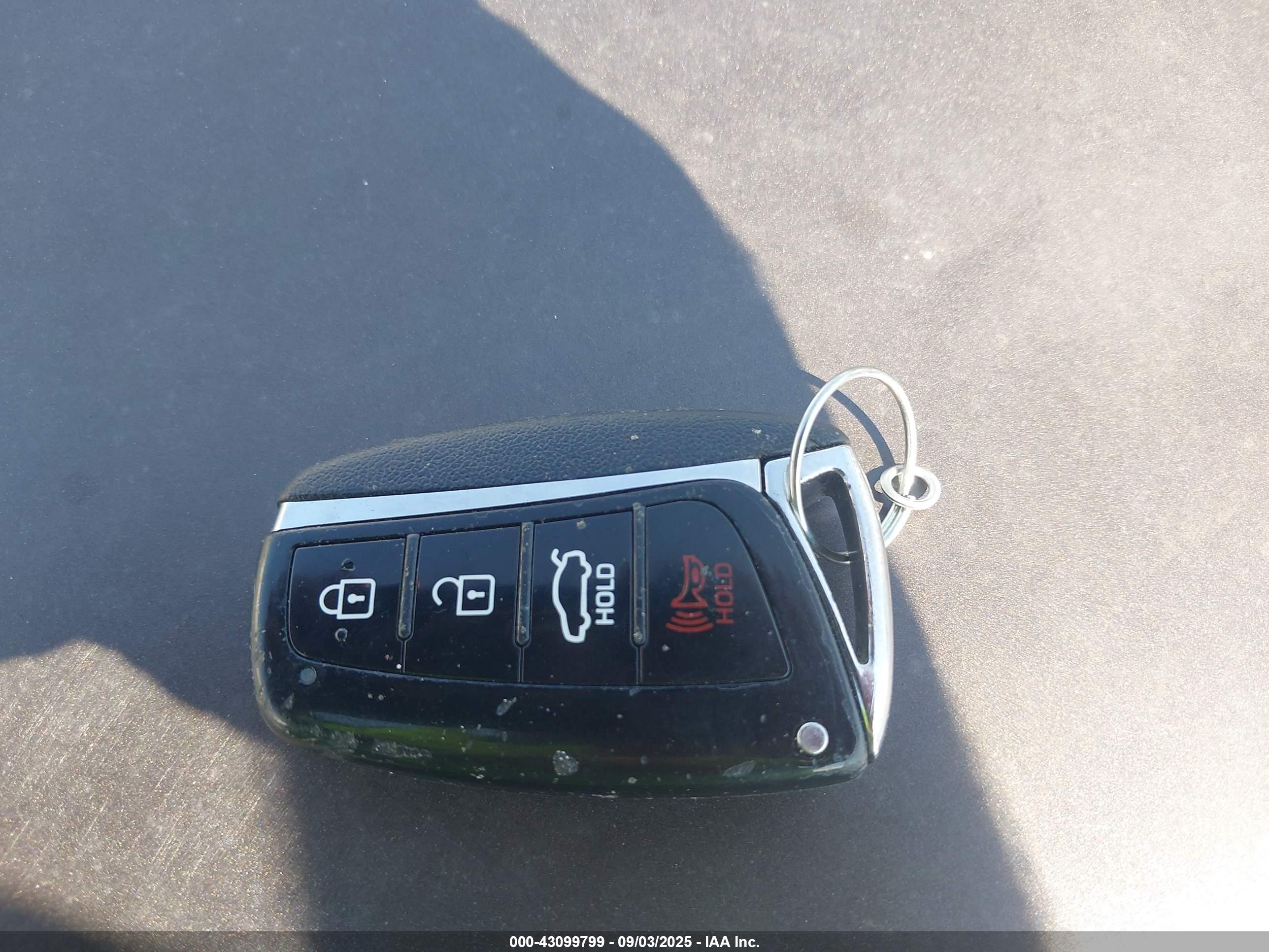 HYUNDAI AZERA image 11
