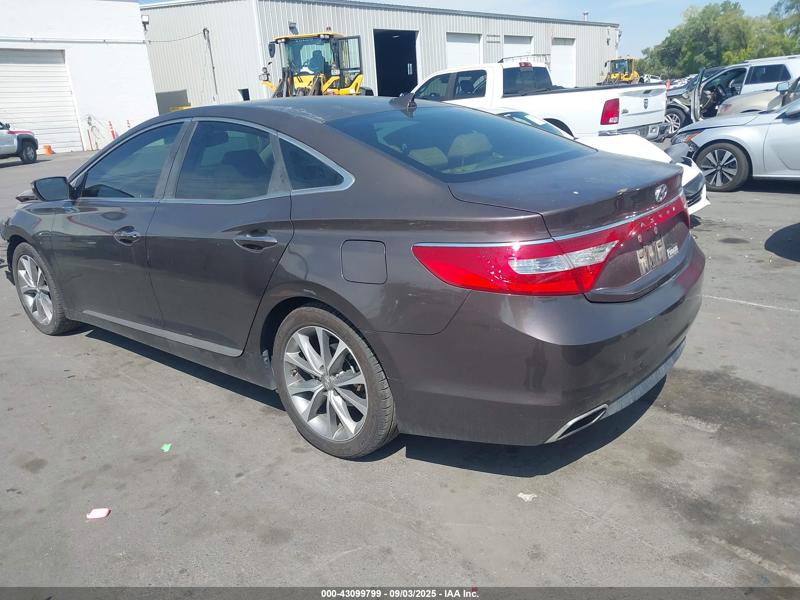 HYUNDAI AZERA image 3