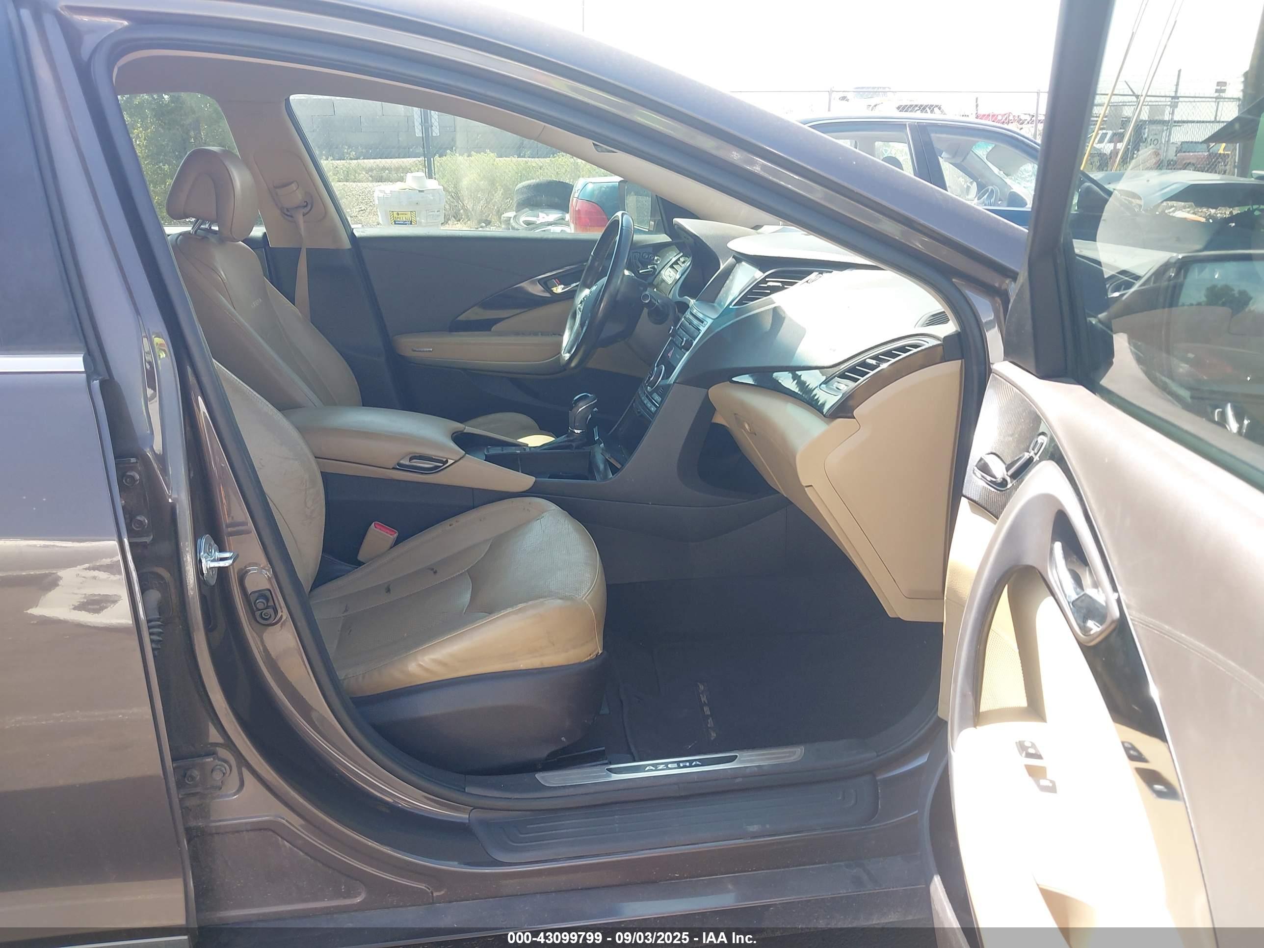 HYUNDAI AZERA image 5