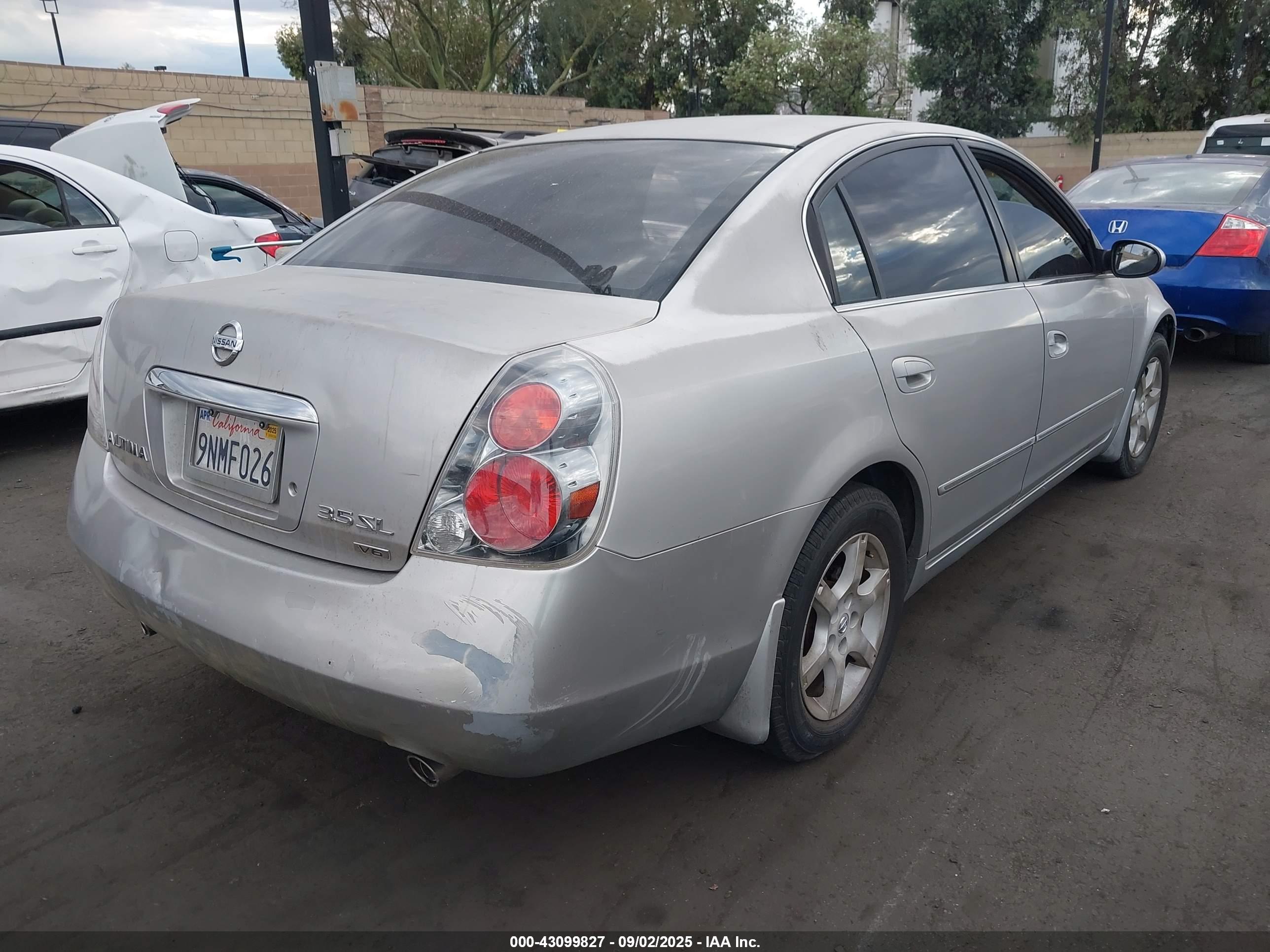 NISSAN ALTIMA image 4