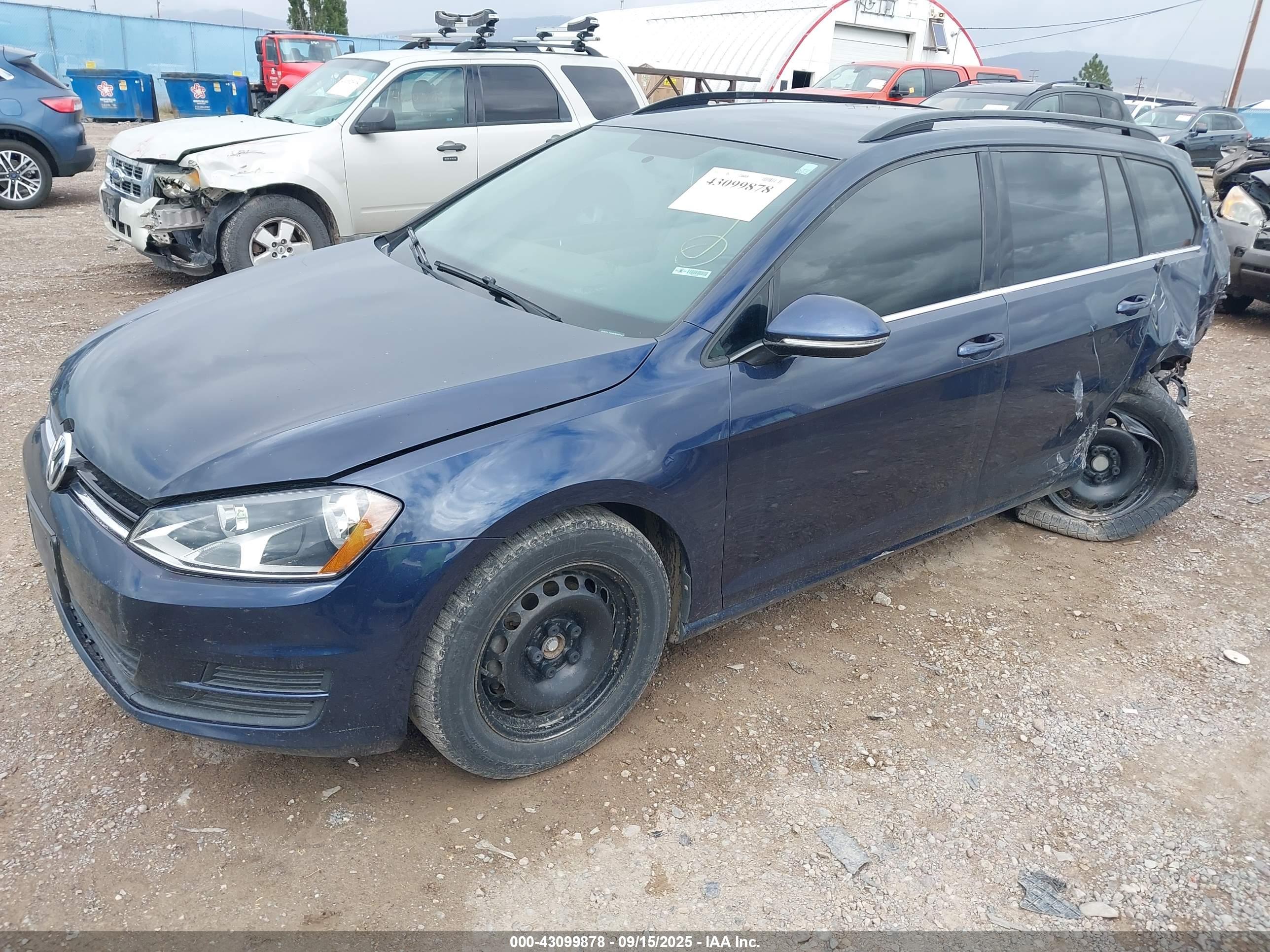 VOLKSWAGEN GOLF image 2