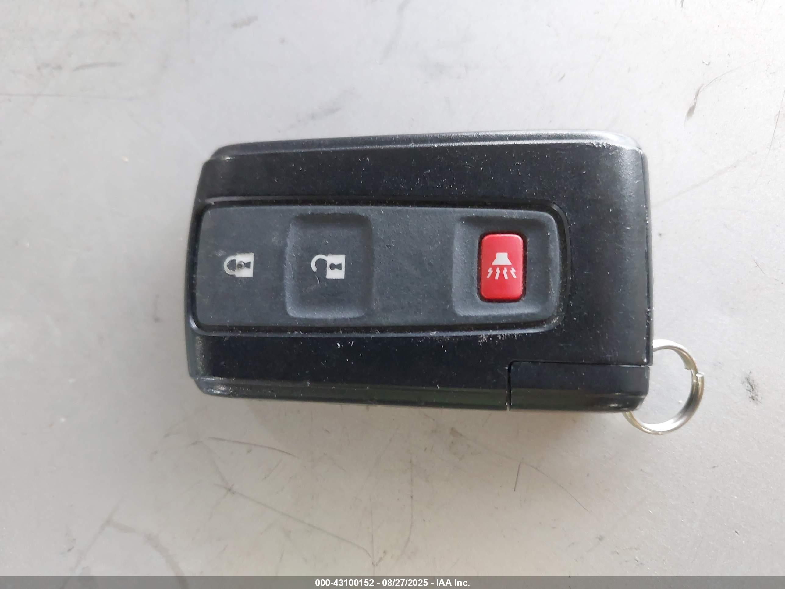 TOYOTA PRIUS image 11