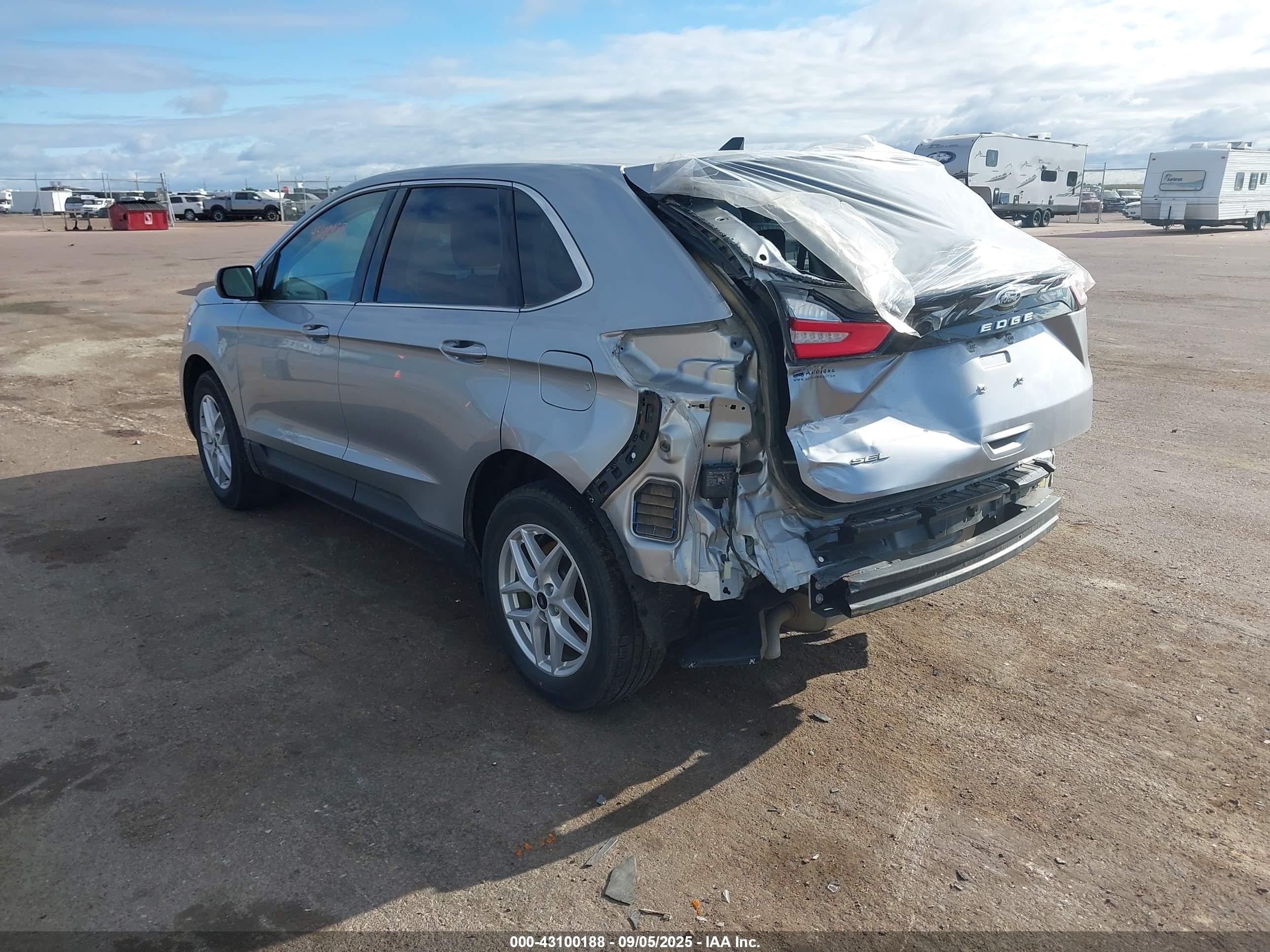 FORD EDGE image 3
