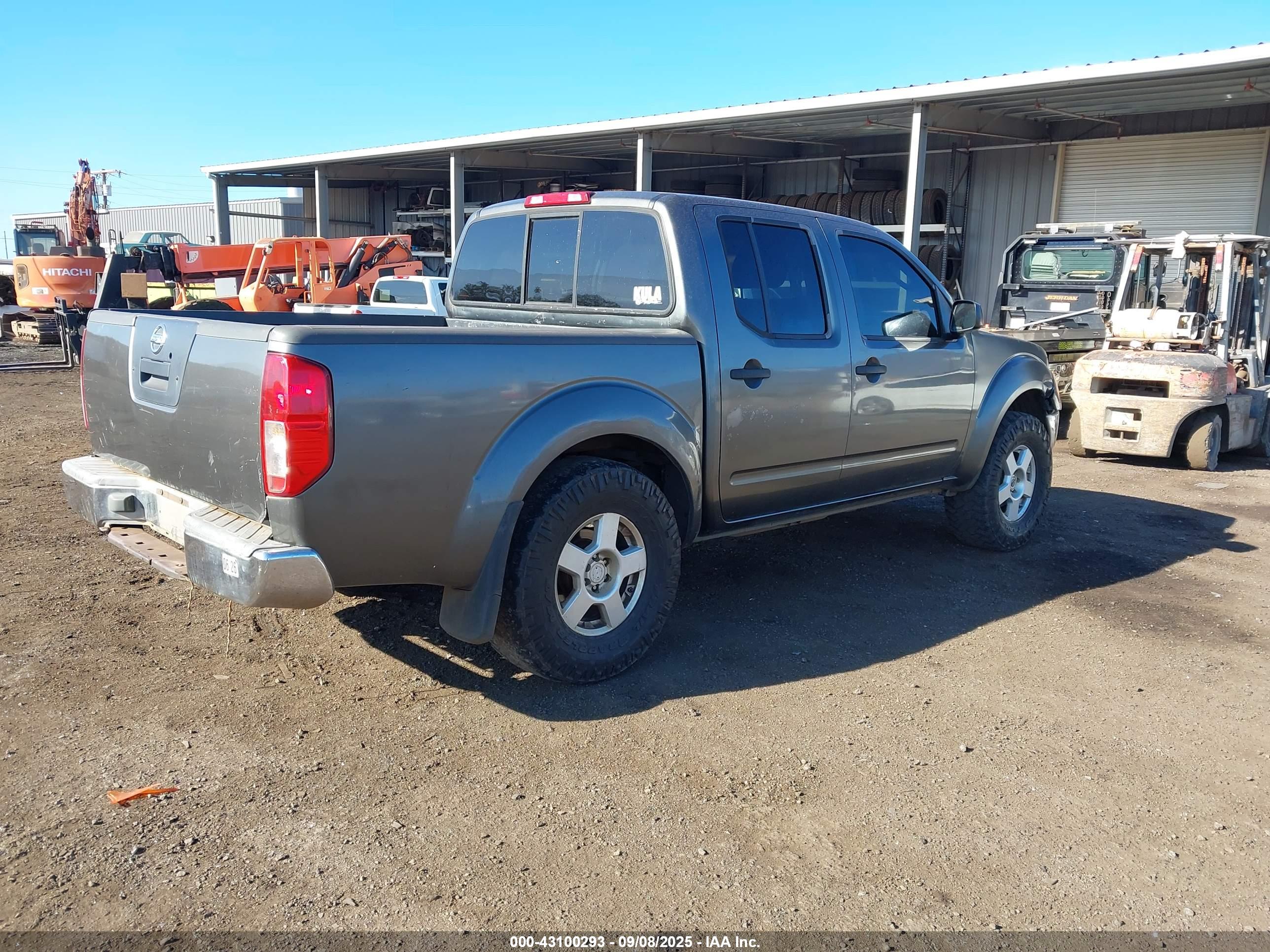 NISSAN FRONTIER image 4