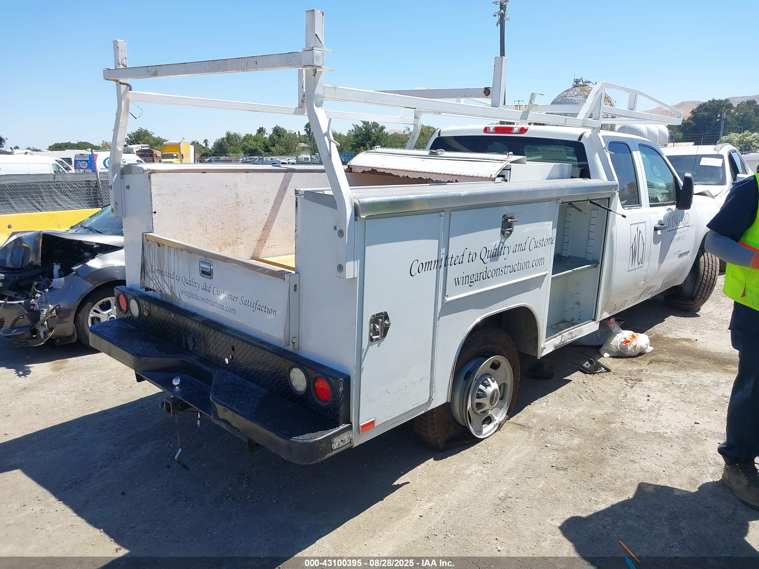 GMC SIERRA image 4
