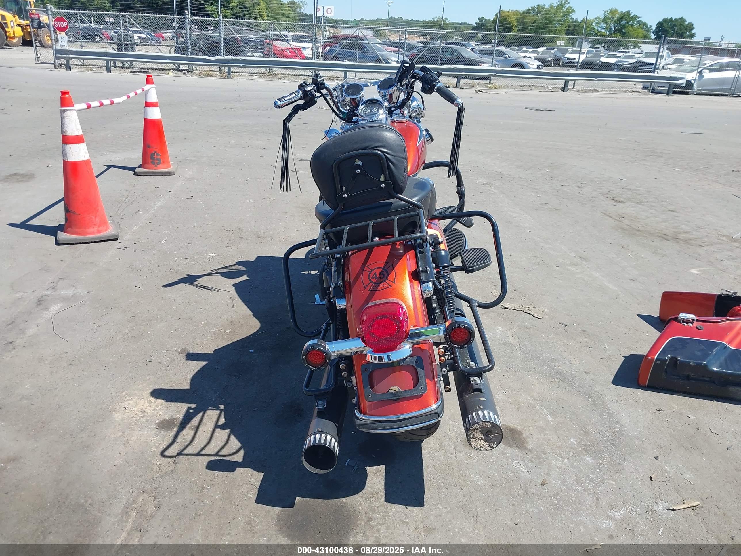 HARLEY-DAVIDSON FLHR image 6