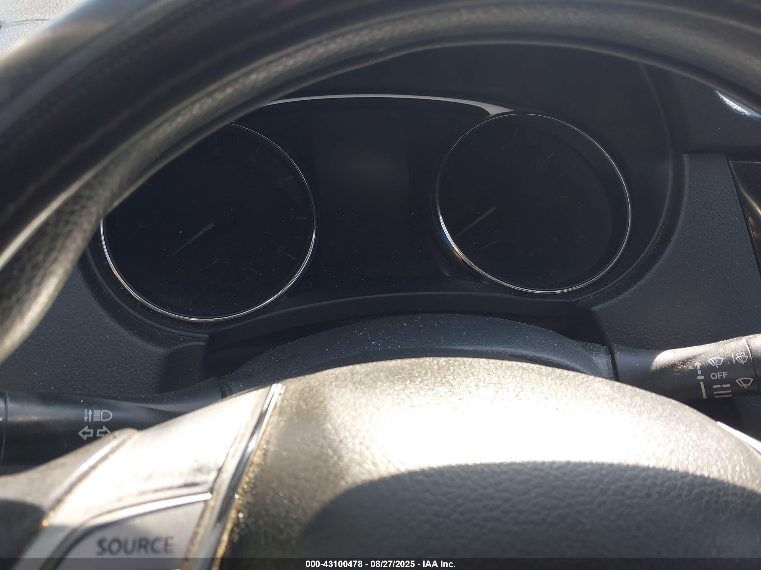 NISSAN ROGUE image 7
