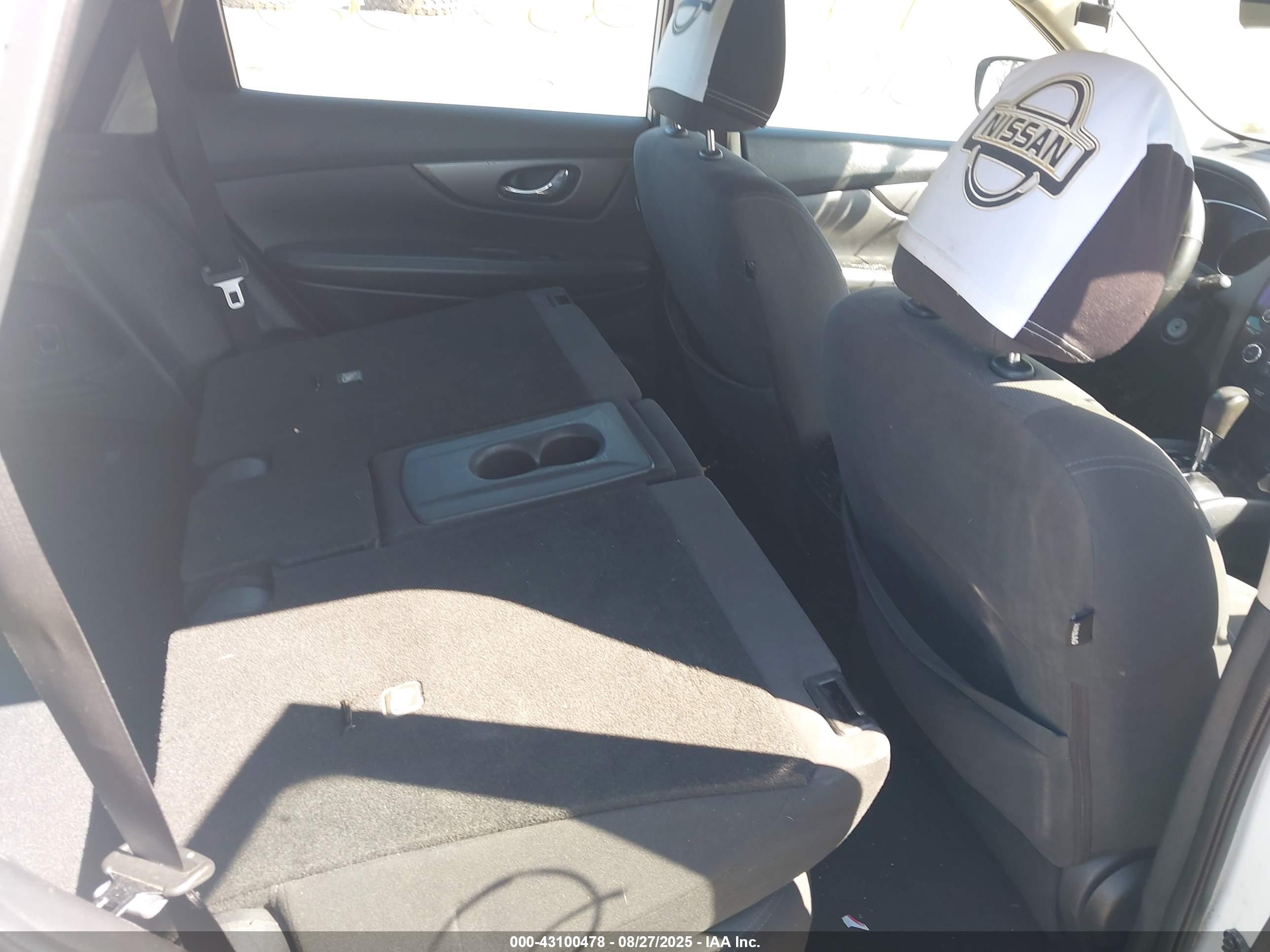 NISSAN ROGUE image 8