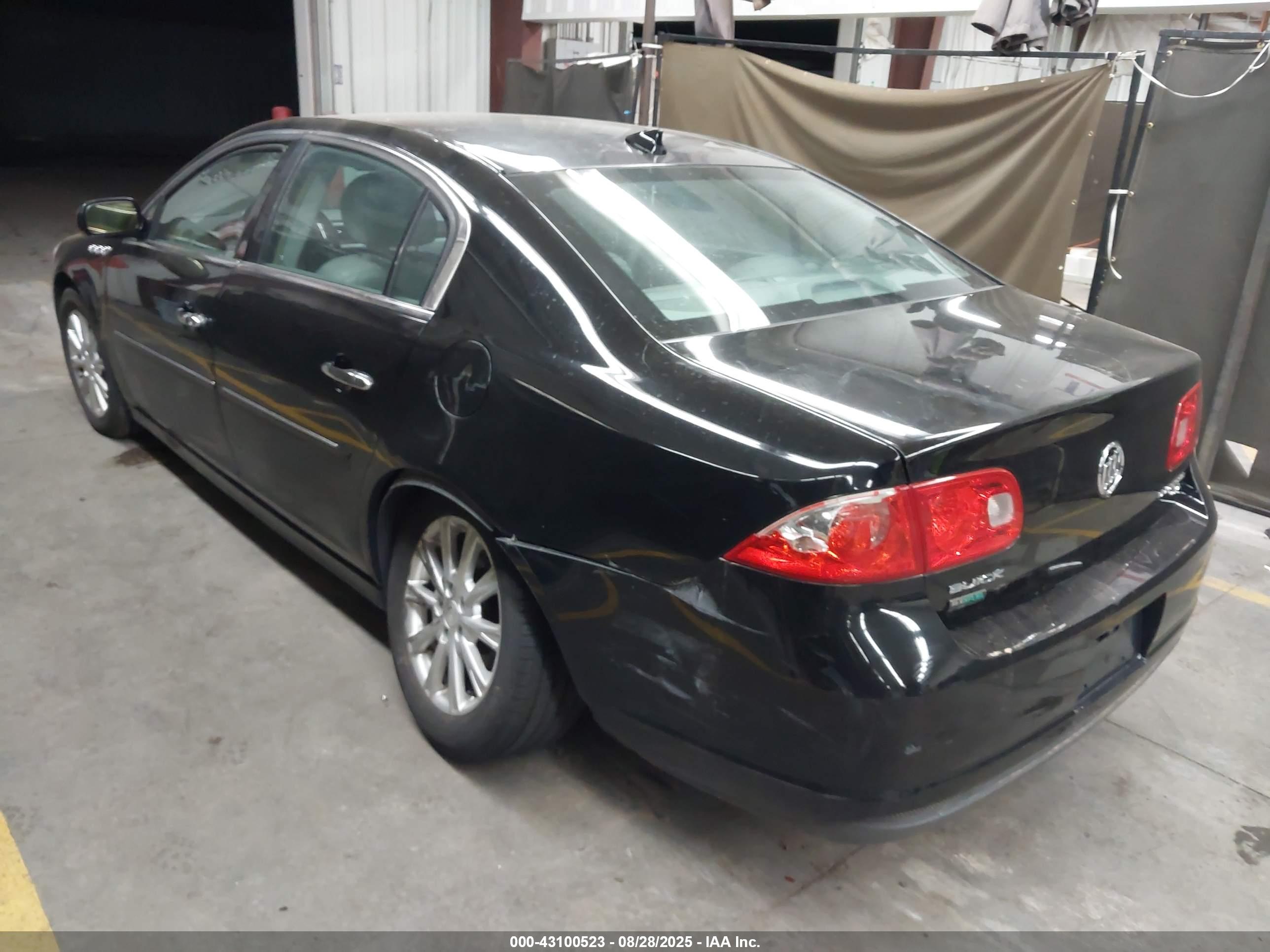 BUICK LUCERNE image 3