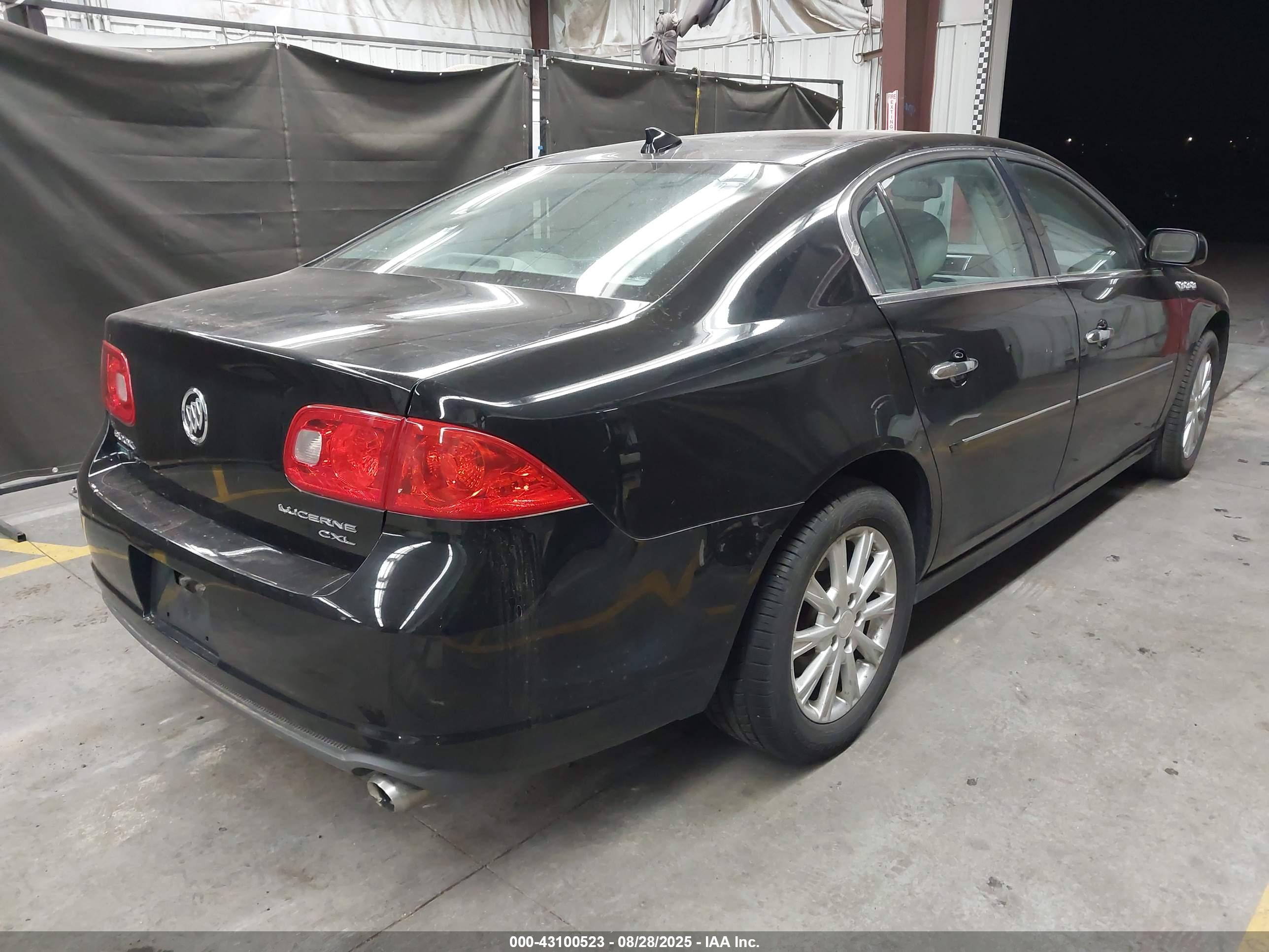 BUICK LUCERNE image 4