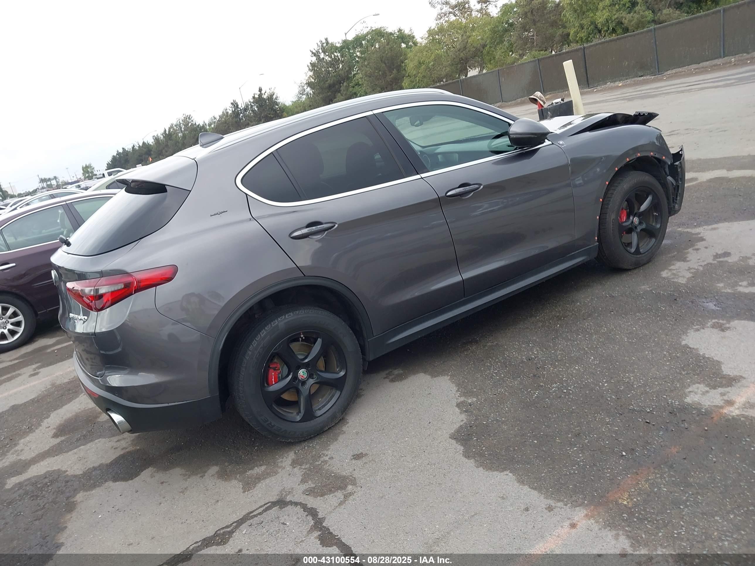 ALFA ROMEO image 4