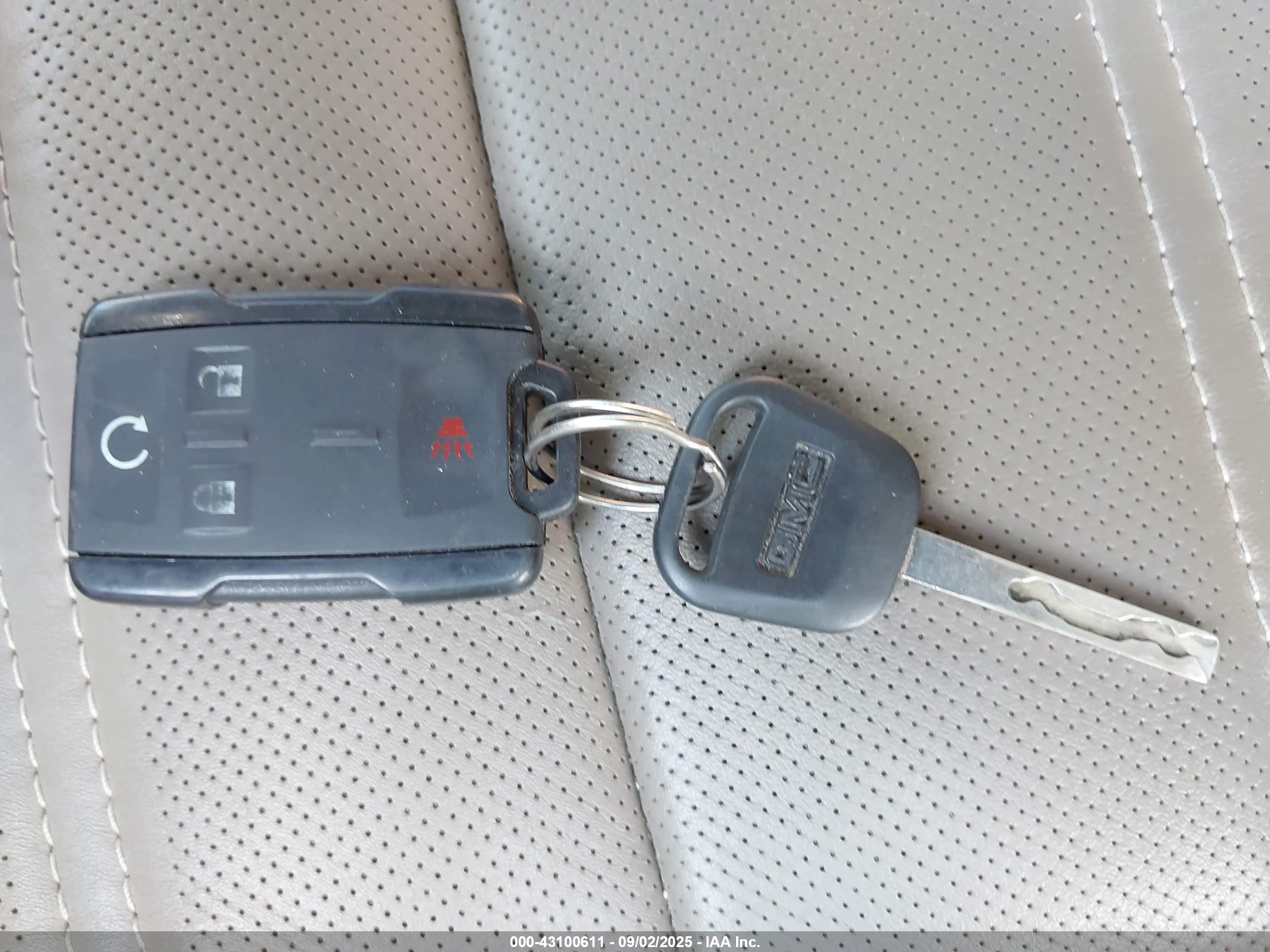 GMC SIERRA image 11