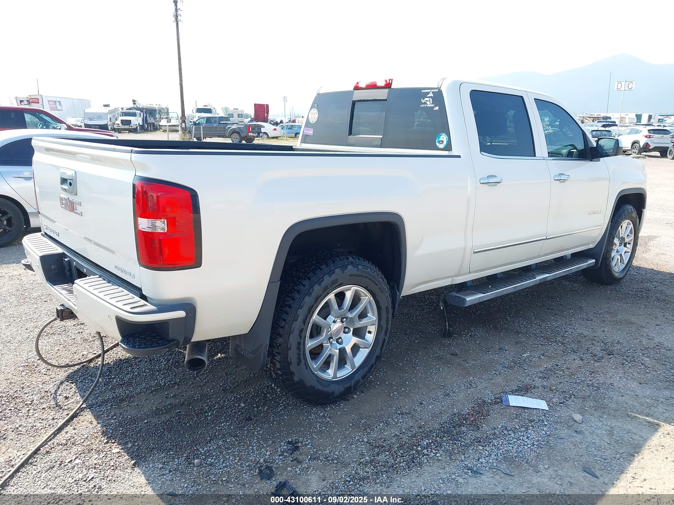 GMC SIERRA image 4