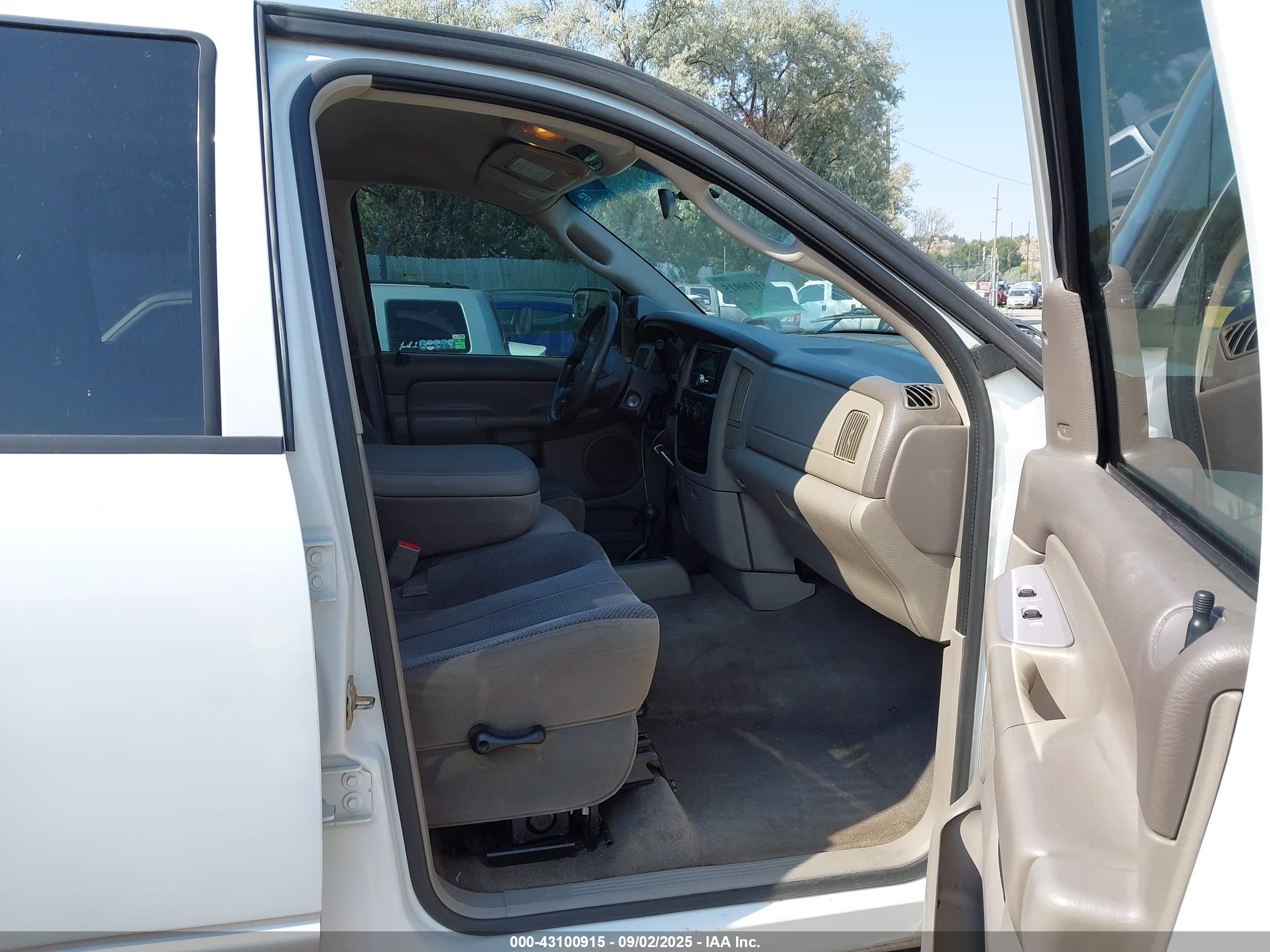 DODGE RAM image 5