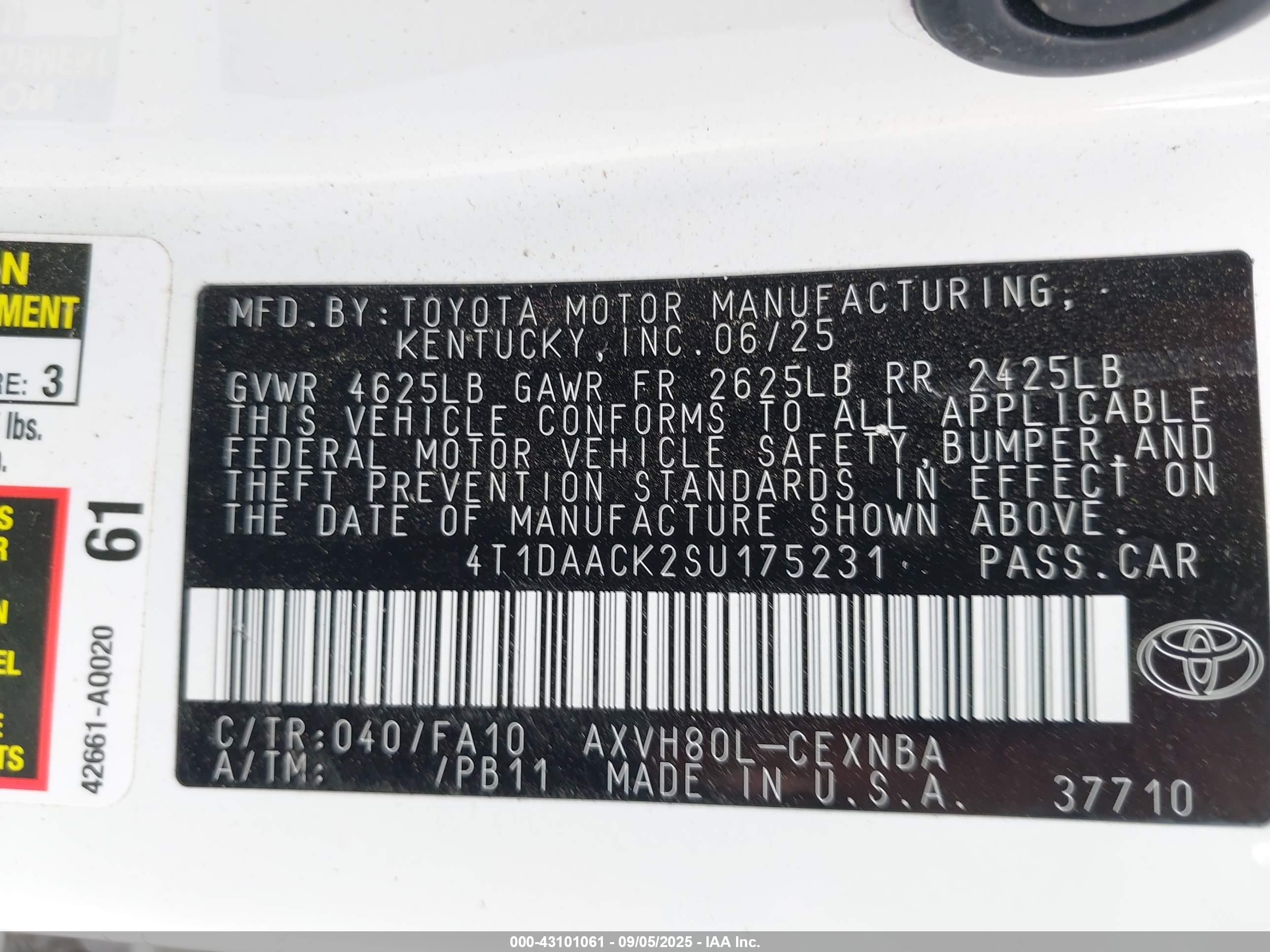 TOYOTA CAMRY image 9