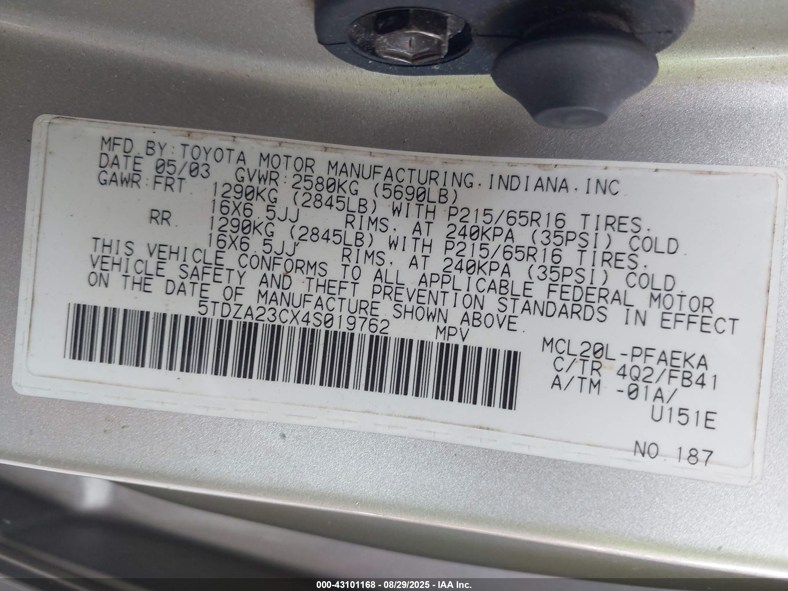 TOYOTA SIENNA image 9