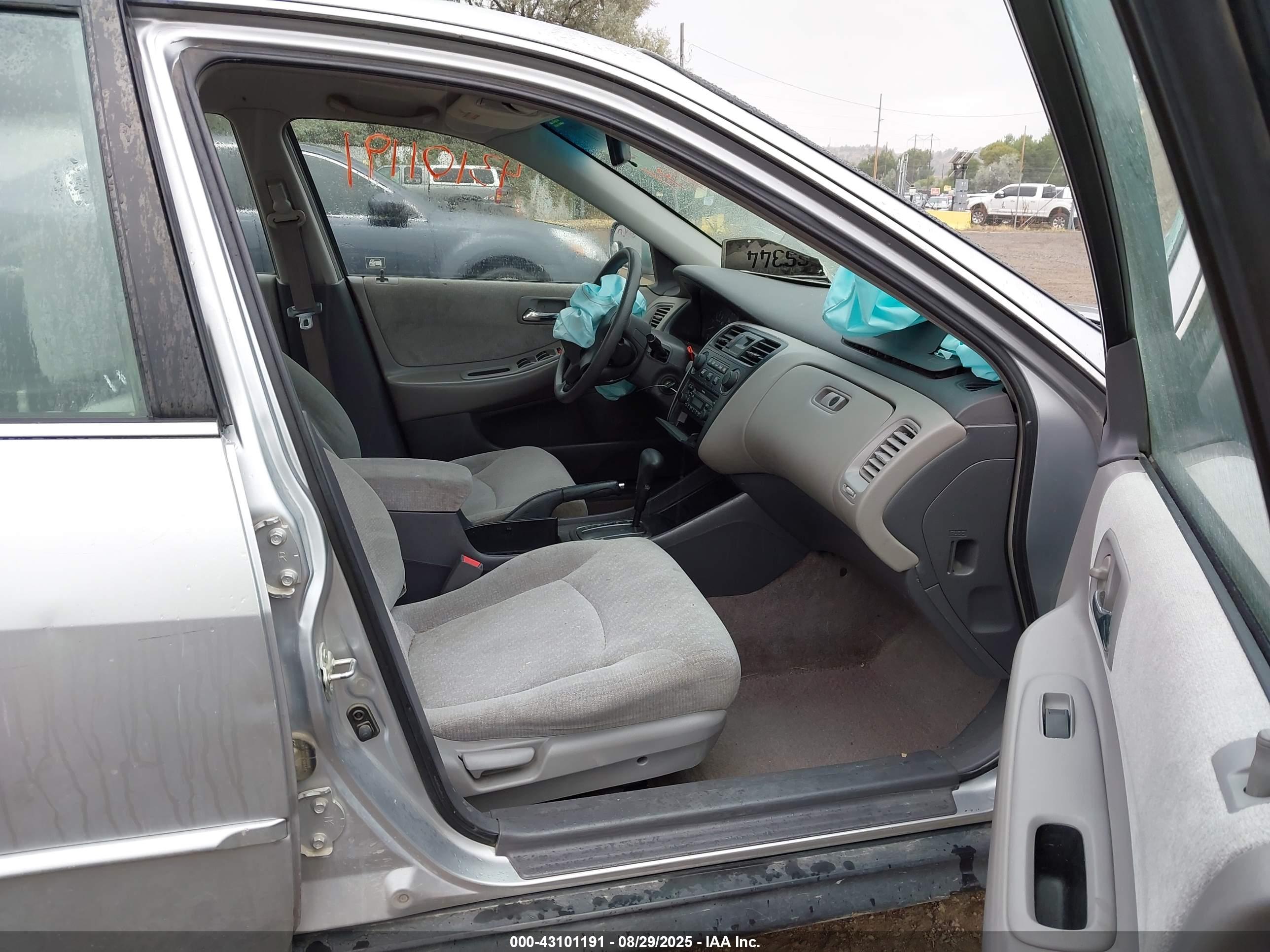 HONDA ACCORD image 5