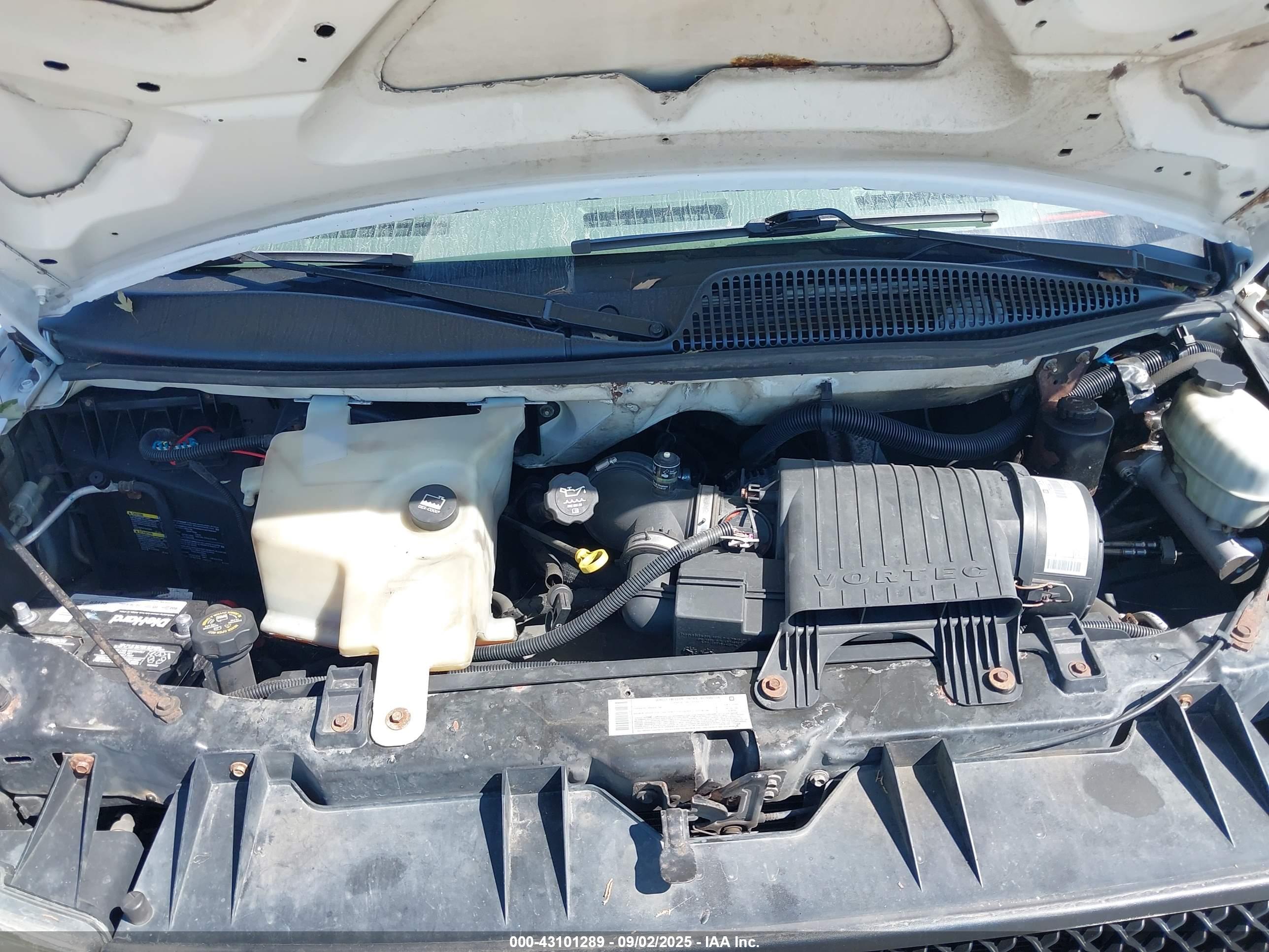 CHEVROLET EXPRESS image 10