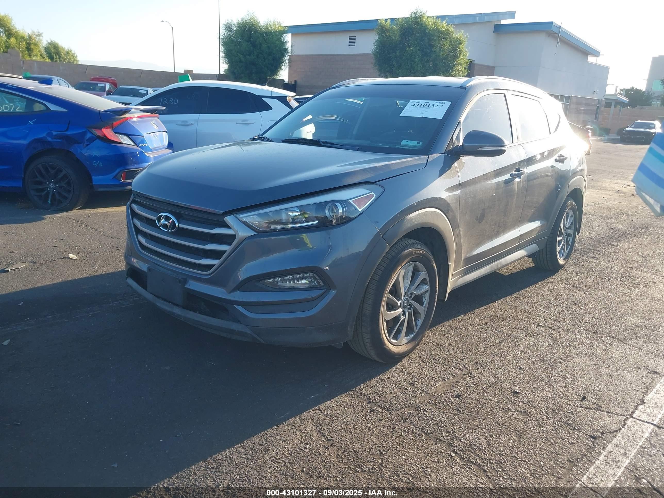 HYUNDAI TUCSON image 2