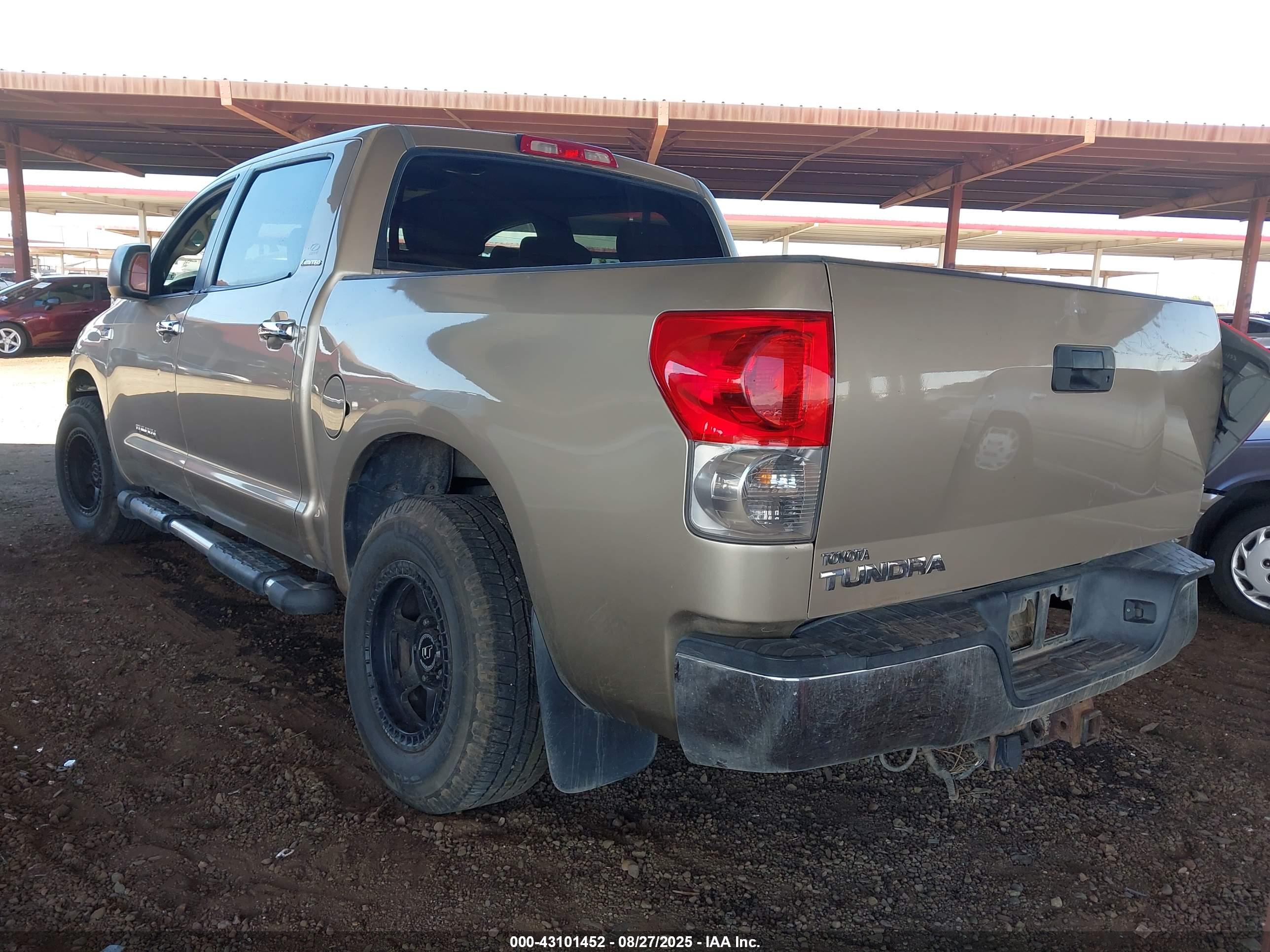 TOYOTA TUNDRA image 3