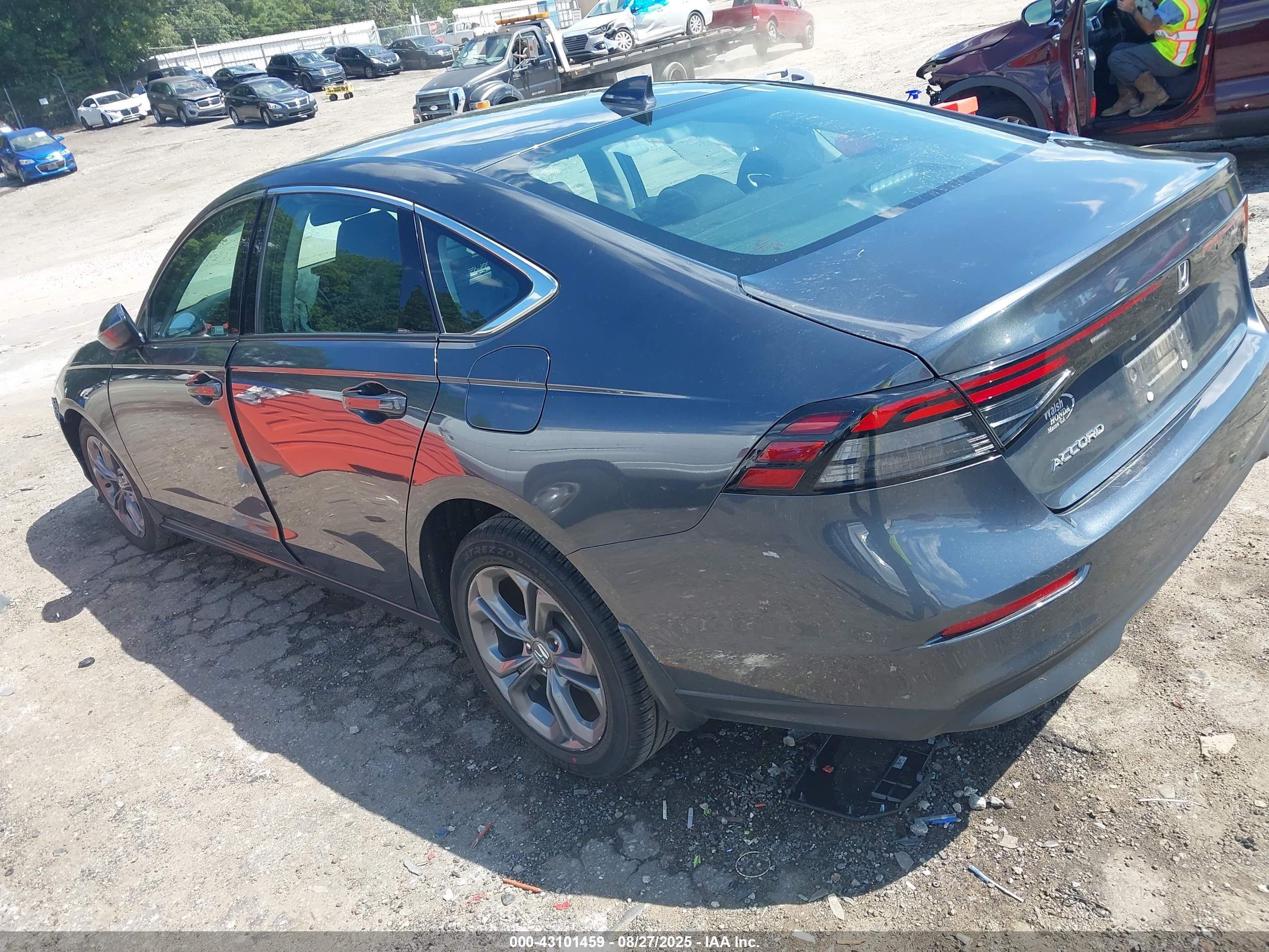 HONDA ACCORD image 3