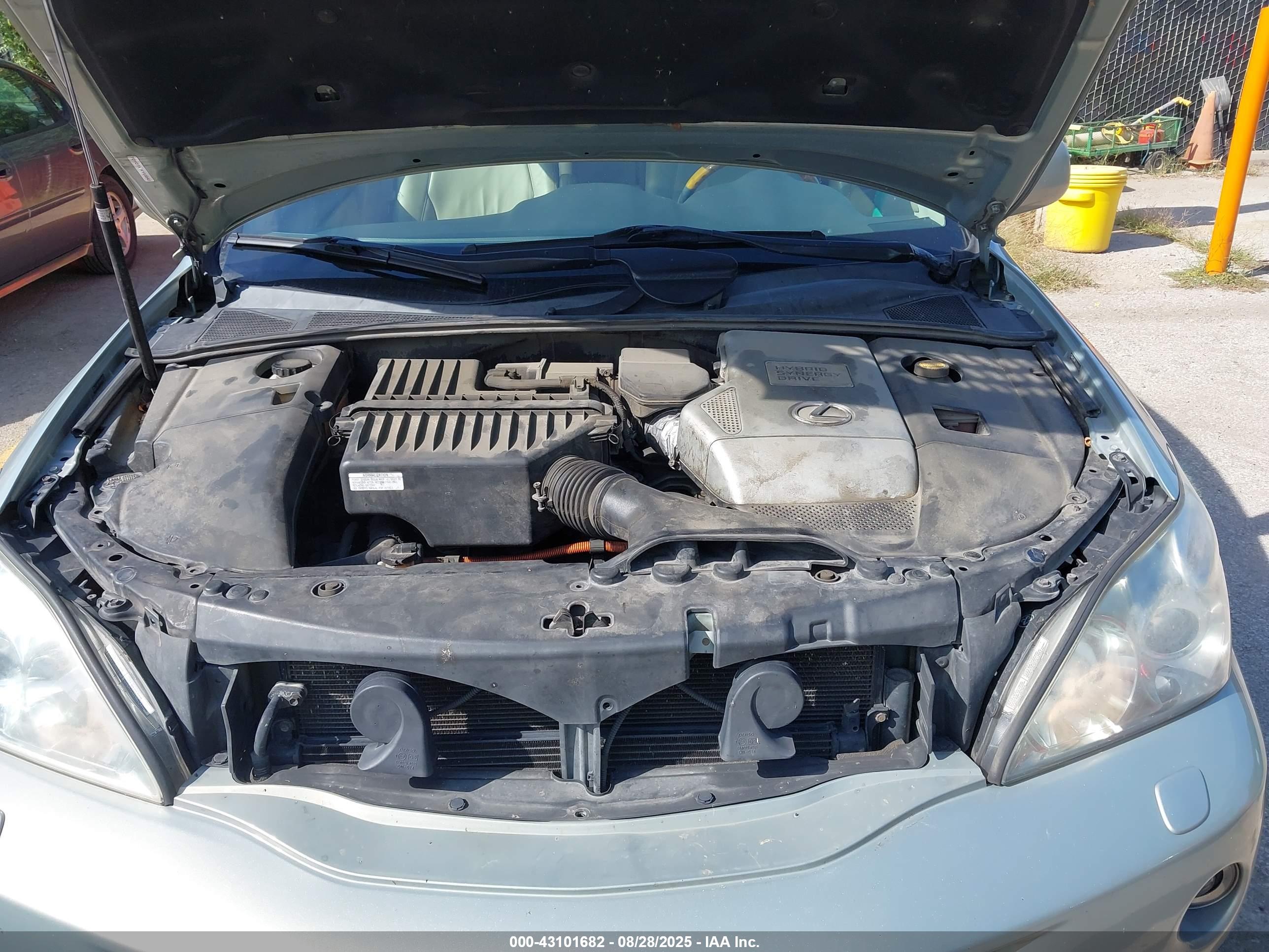 LEXUS RX image 10