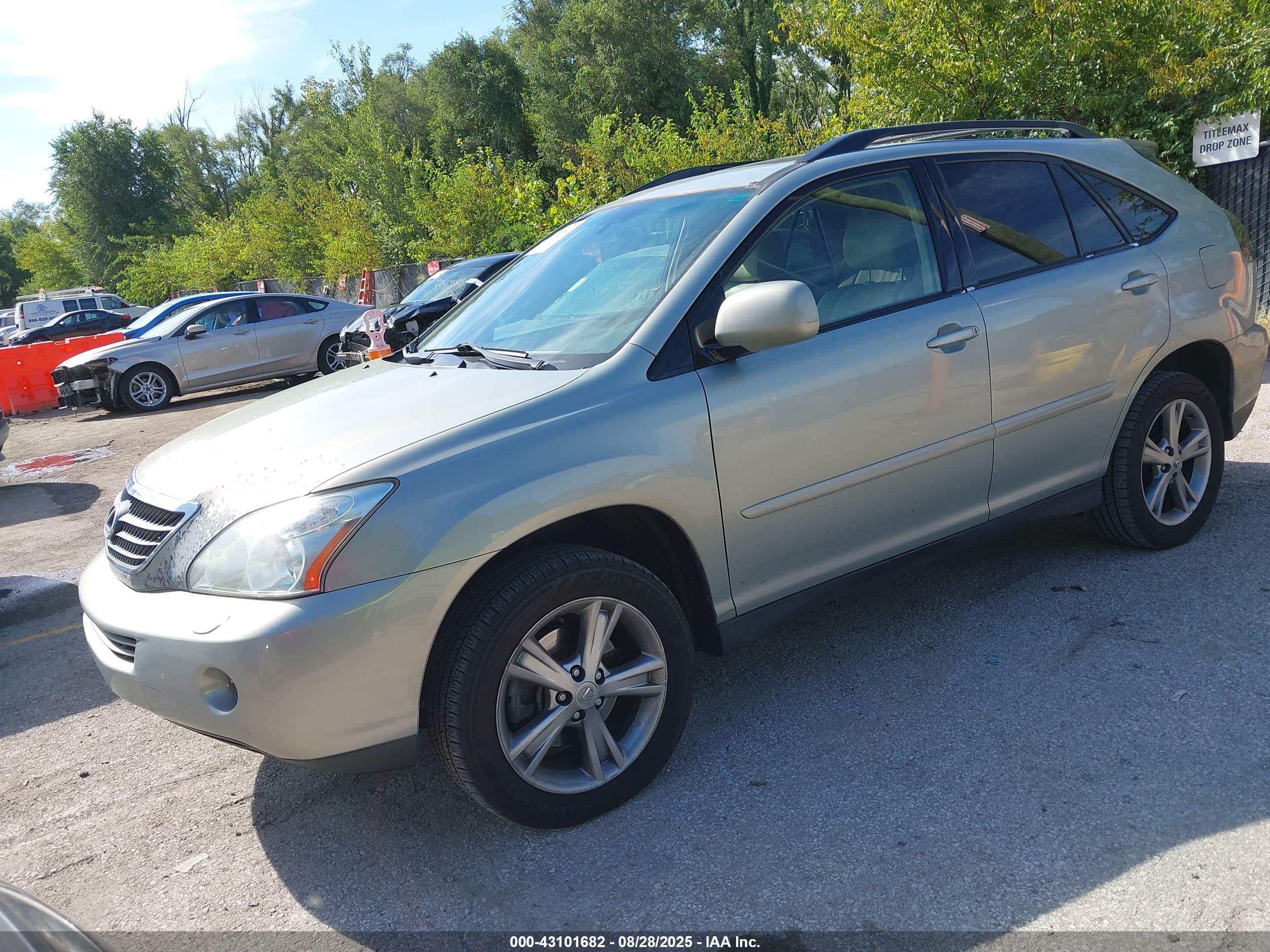 LEXUS RX image 2