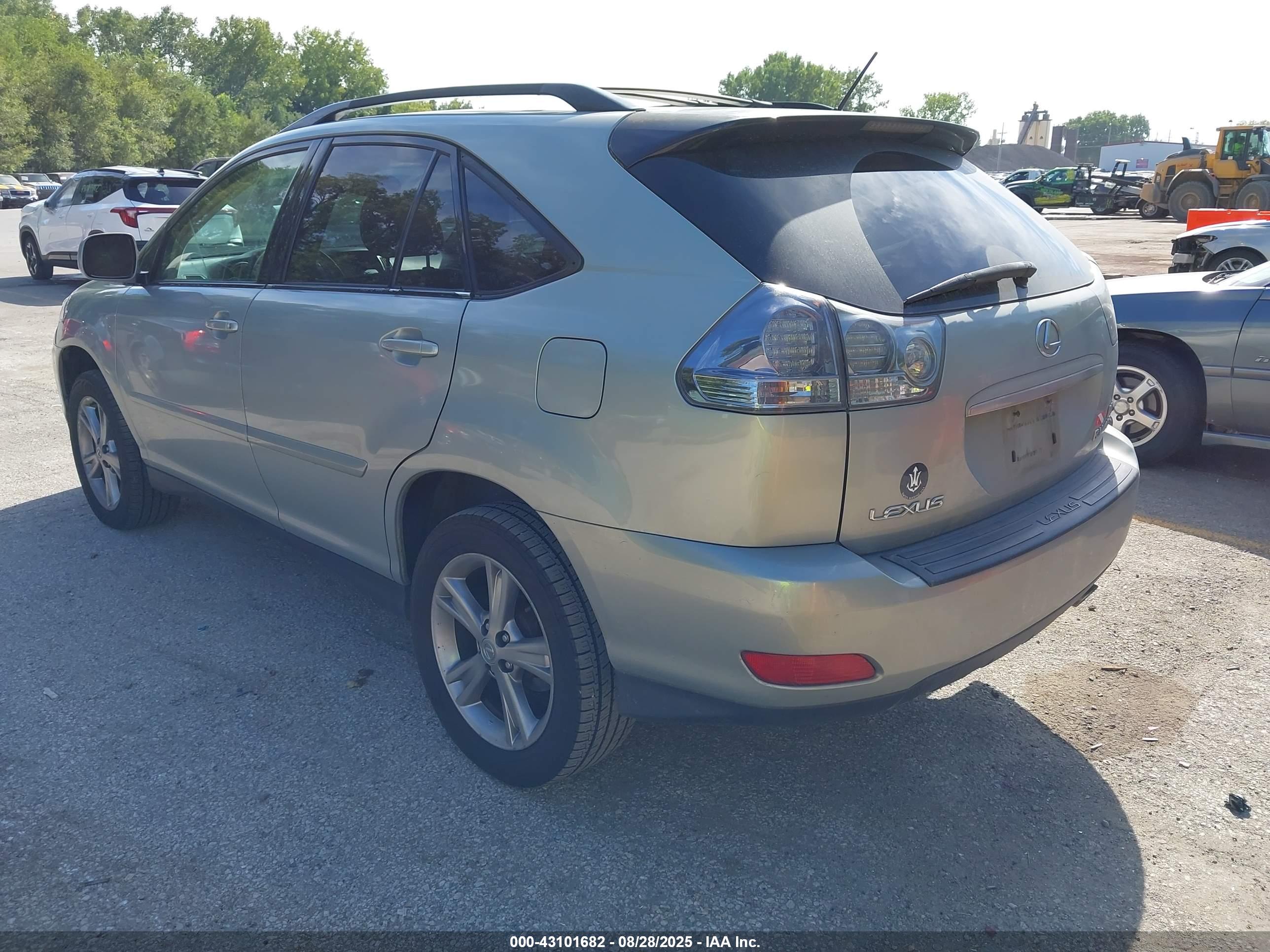 LEXUS RX image 3