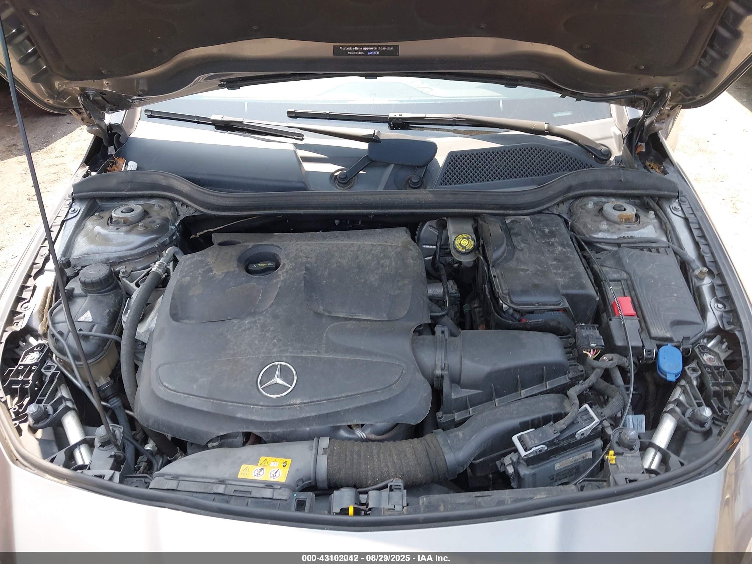 MERCEDES-BENZ CLA image 10
