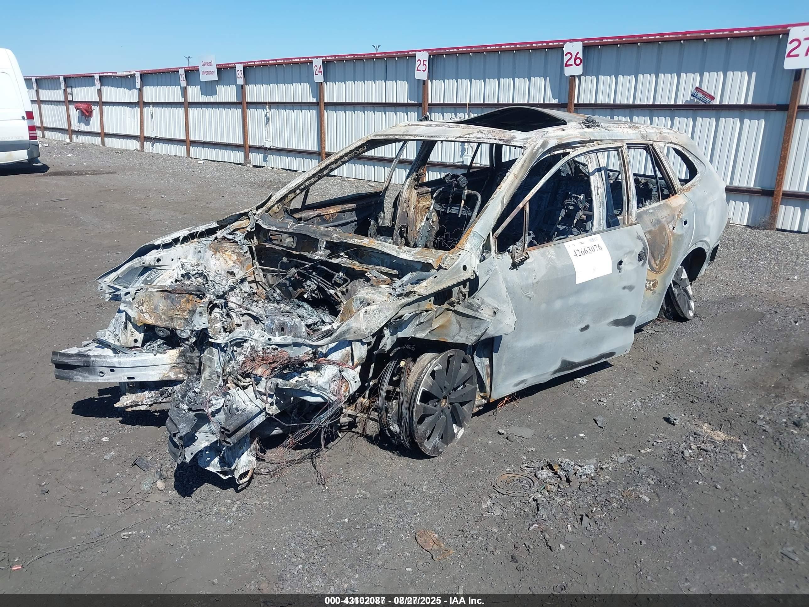 SUBARU OUTBACK image 2