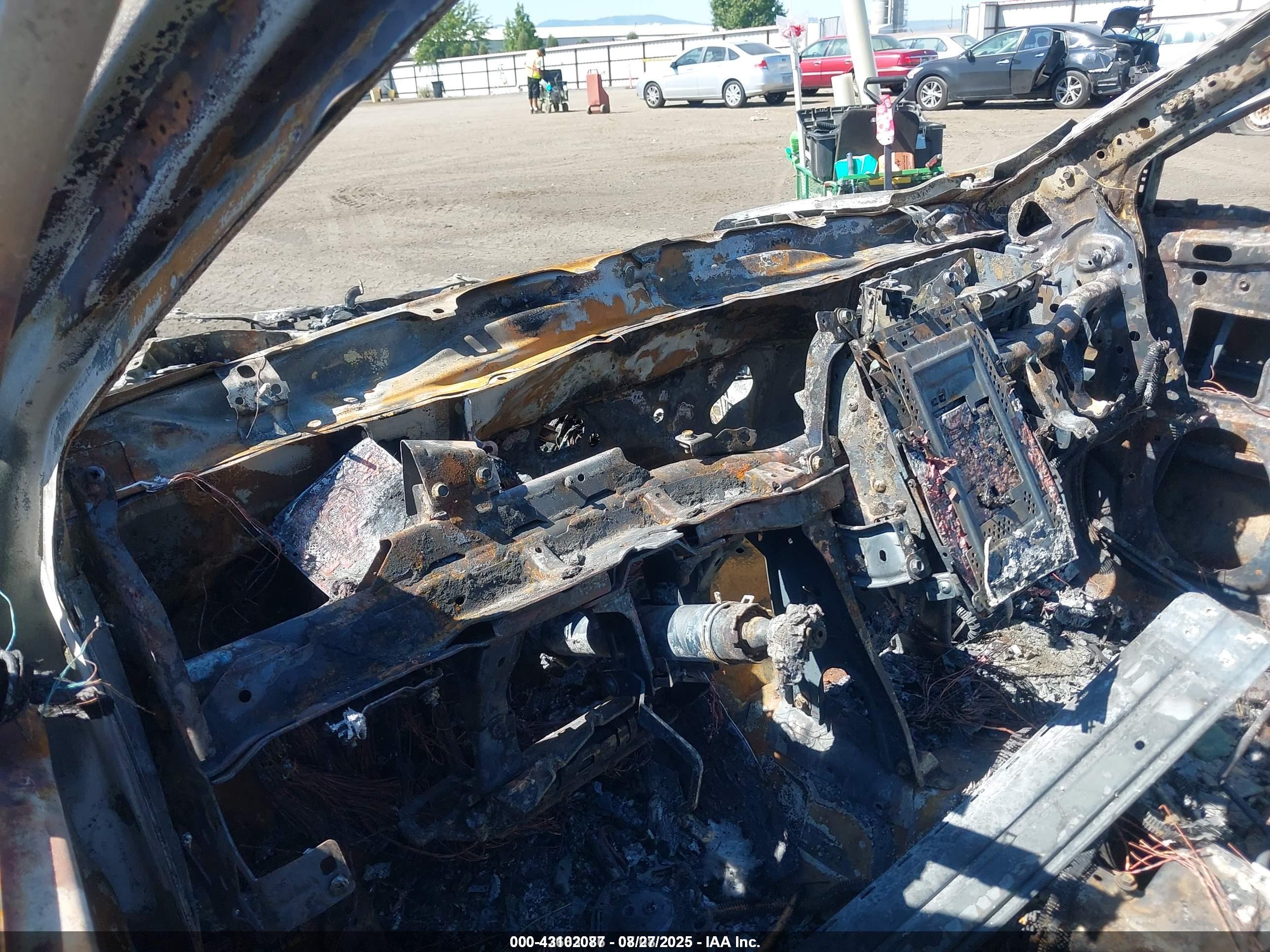 SUBARU OUTBACK image 7