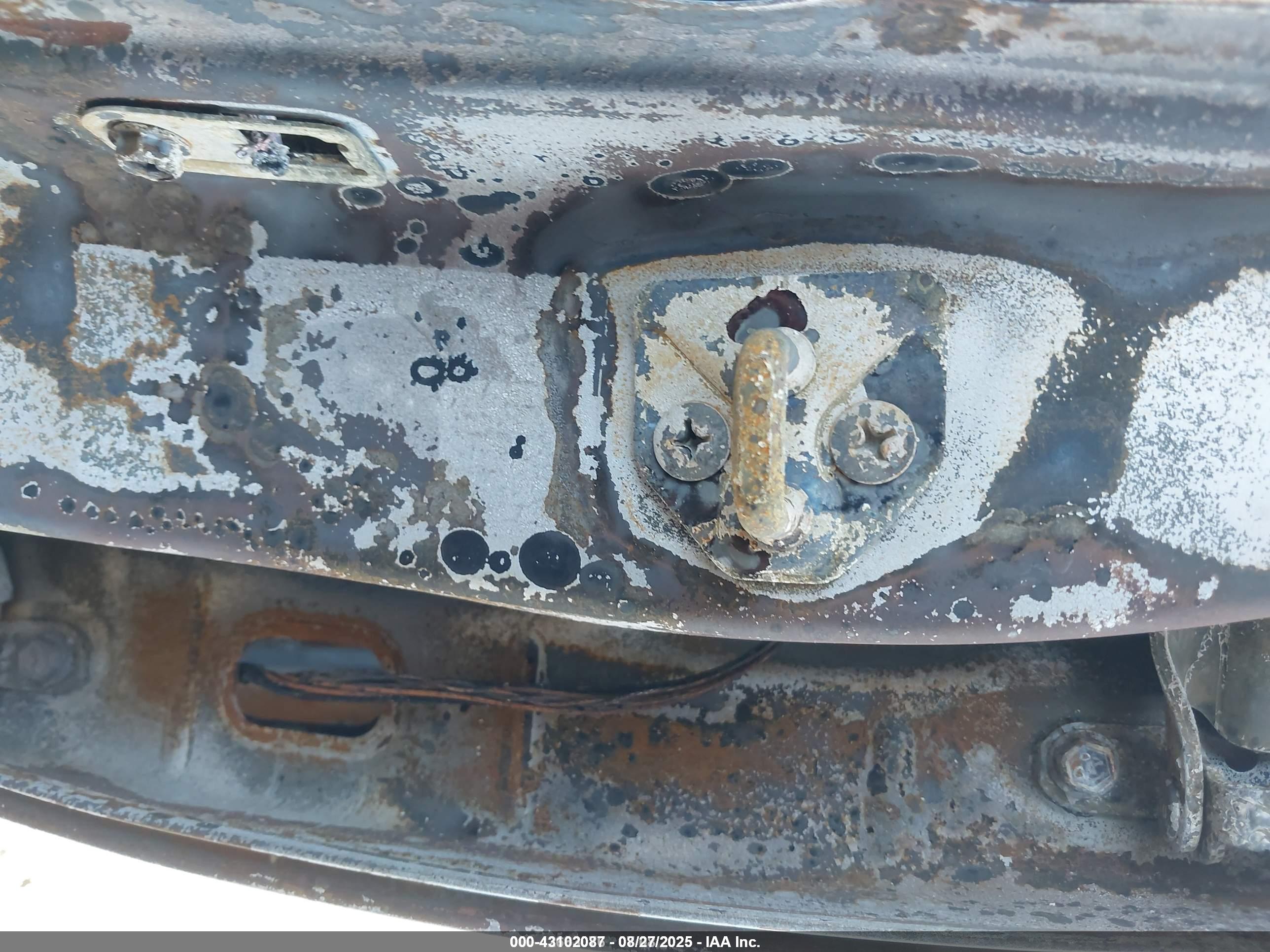 SUBARU OUTBACK image 9