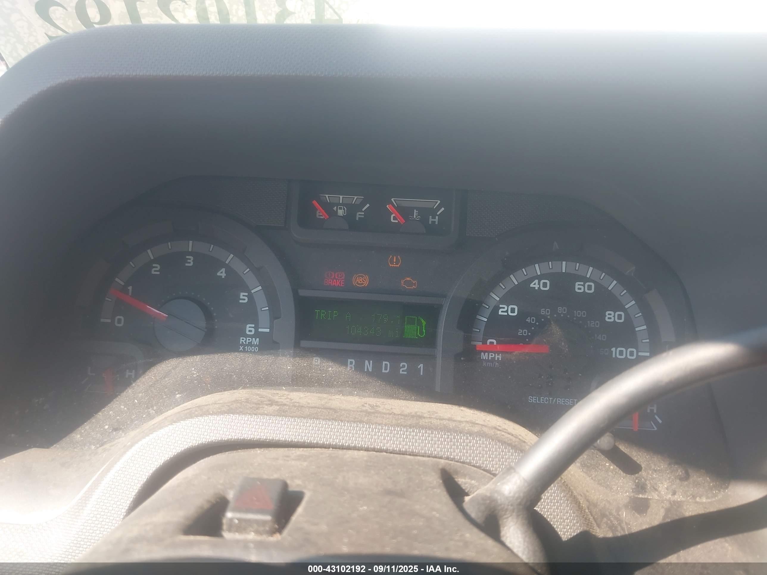 FORD E-350 image 7