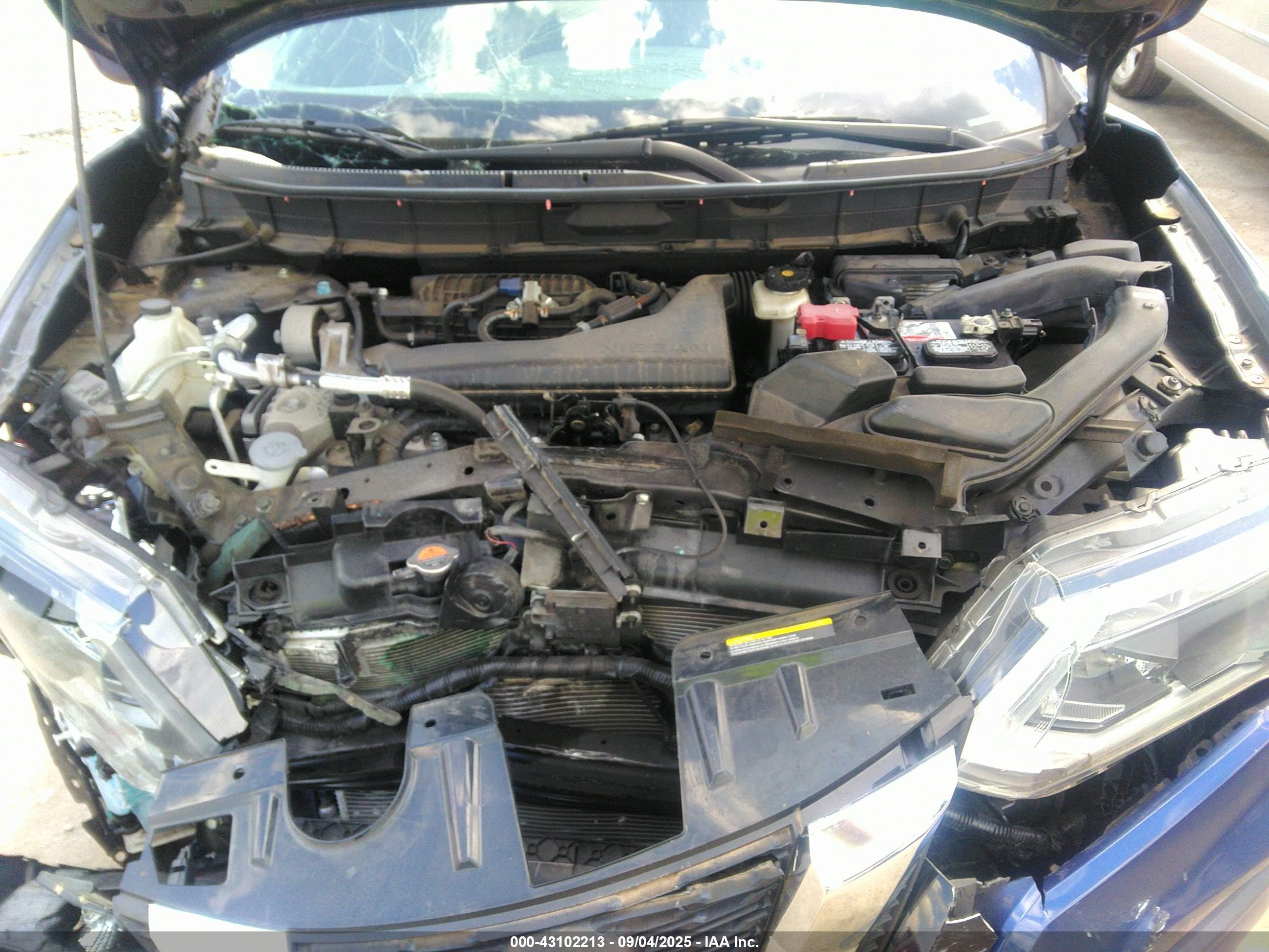 NISSAN ROGUE image 10